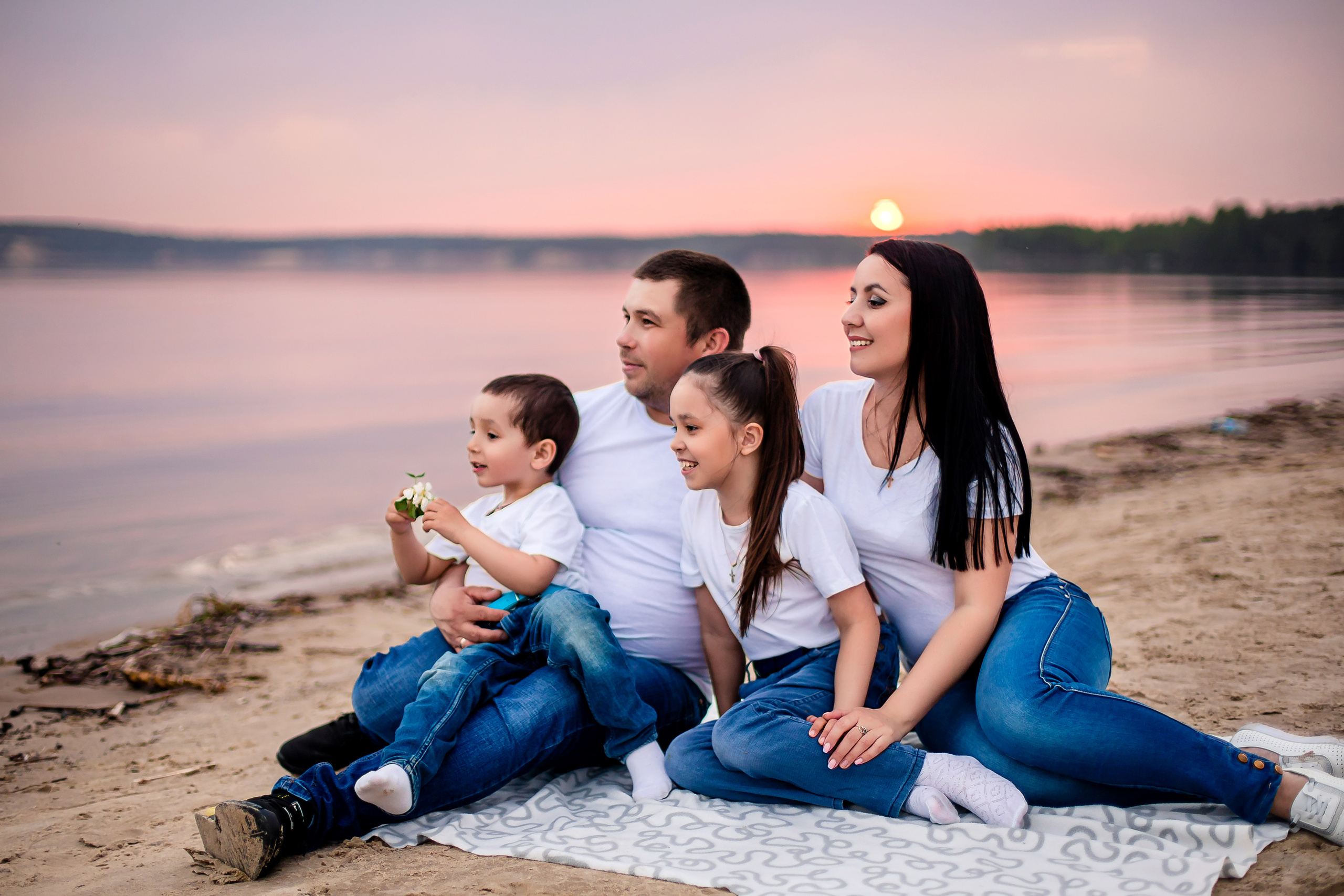 Цветущий сад. Семейный и свадебный фотограф в Чебоксарах и Новочебоксарске Ирина Юрь