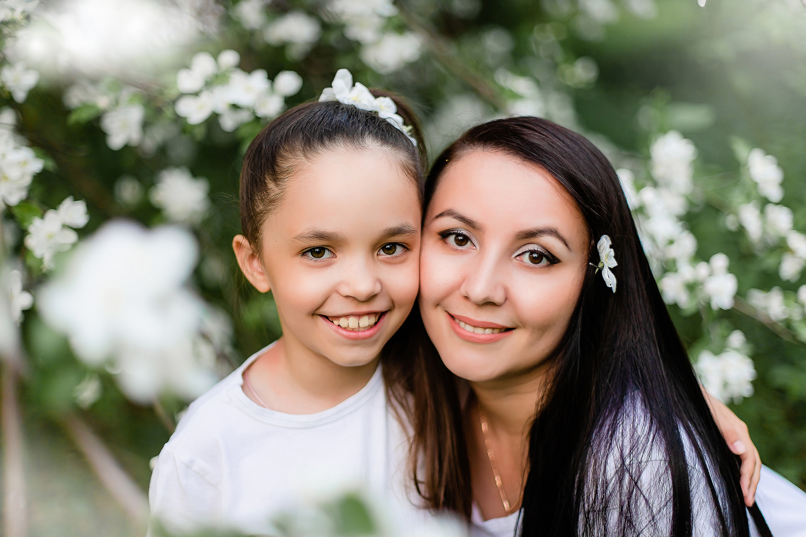 Цветущий сад. Семейный и свадебный фотограф в Чебоксарах и Новочебоксарске Ирина Юрь