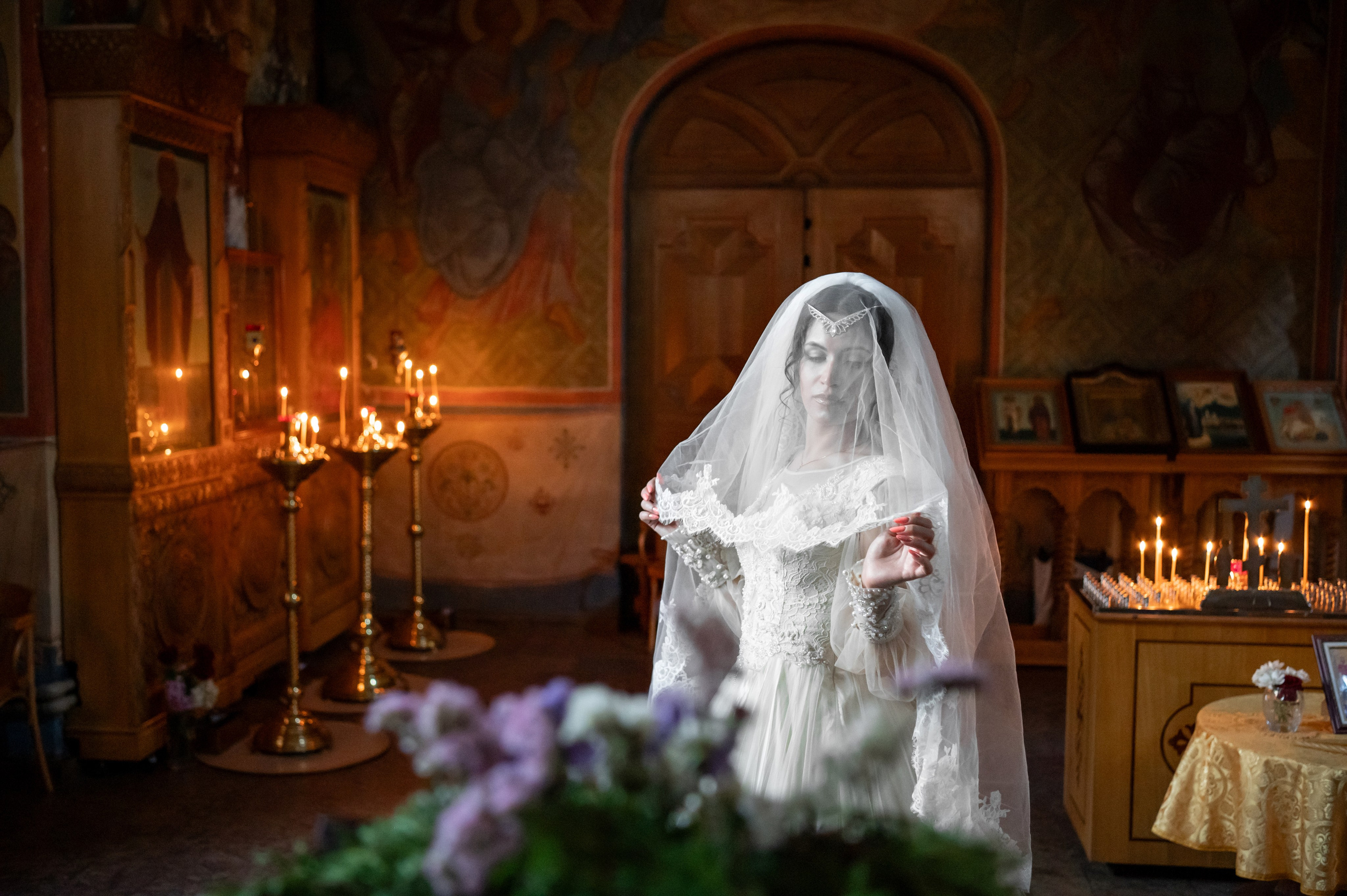 Таинство Венчания. Церковь Святых мучеников, бессребреников и чудотворцев Космы и Дамиана в г. Жуковский. Детский и семейный фотограф г. Москва Оксана Катаджи