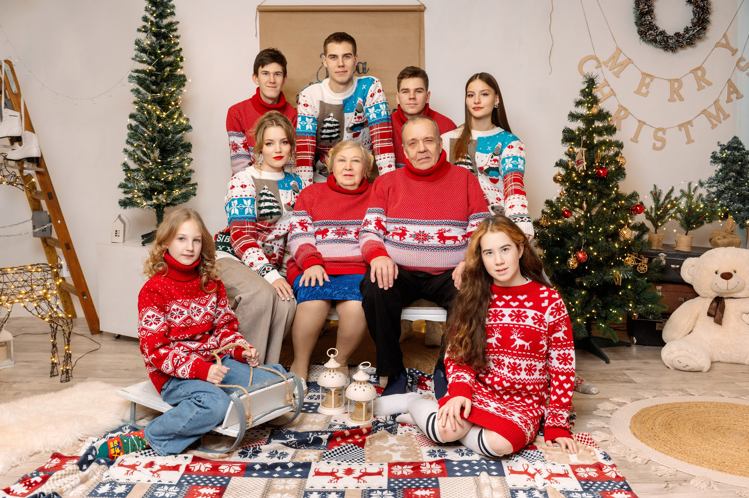 Семья Александриных и Аржанниковых 2025. Семейный, свадебный, школьный фотограф в Железногорске Целуев Андрей