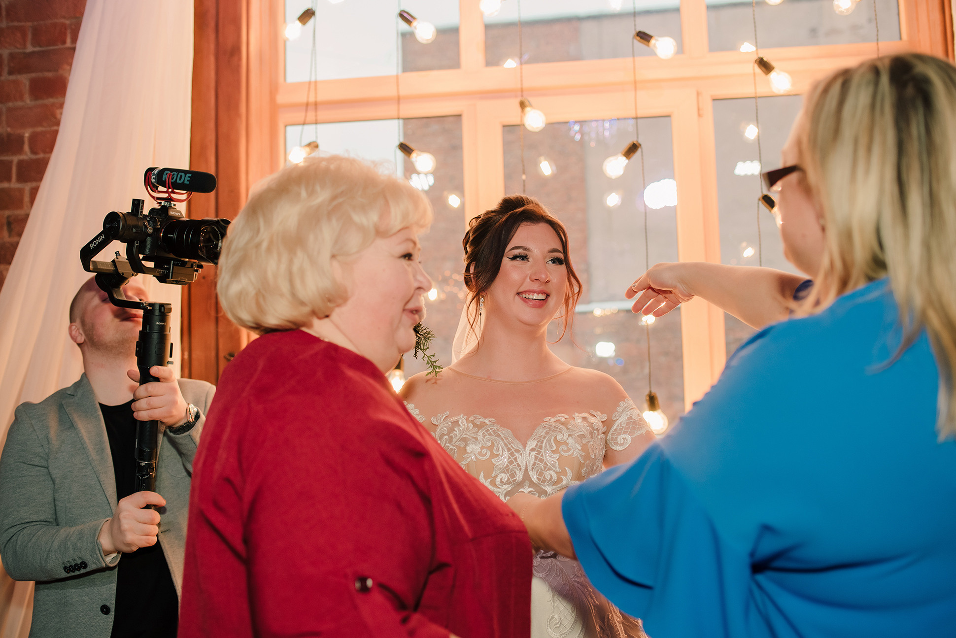 Саша и Леша. Вокзал для двоих. Семейный и Свадебный фотограф. Санкт-Петербург. Пушкин