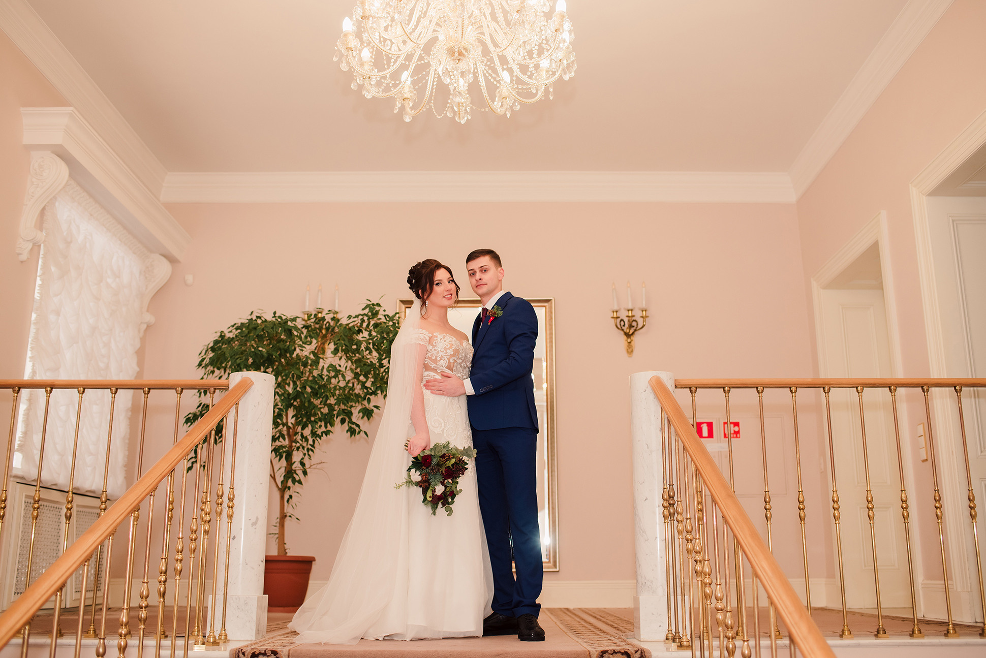 Саша и Леша. Вокзал для двоих. Семейный и Свадебный фотограф. Санкт-Петербург. Пушкин