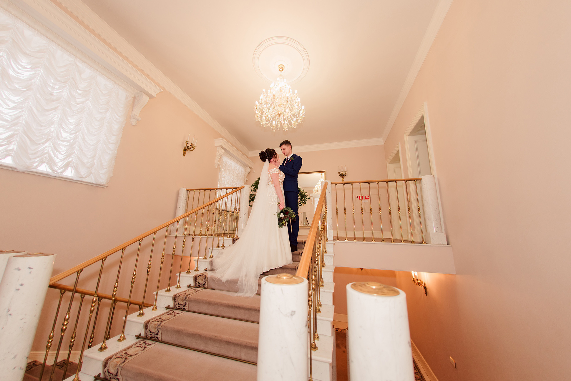 Саша и Леша. Вокзал для двоих. Семейный и Свадебный фотограф. Санкт-Петербург. Пушкин