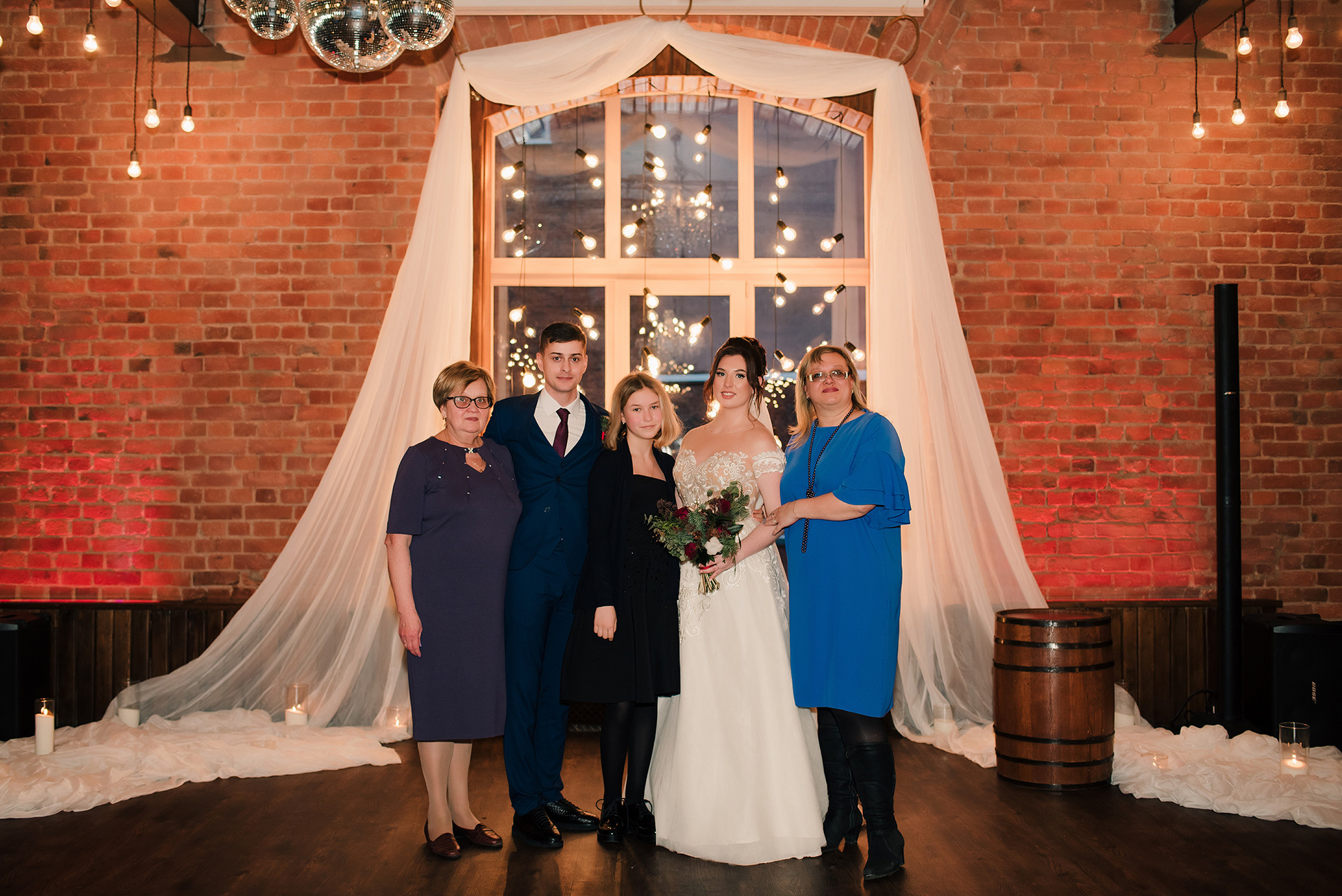 Саша и Леша. Вокзал для двоих. Семейный и Свадебный фотограф. Санкт-Петербург. Пушкин