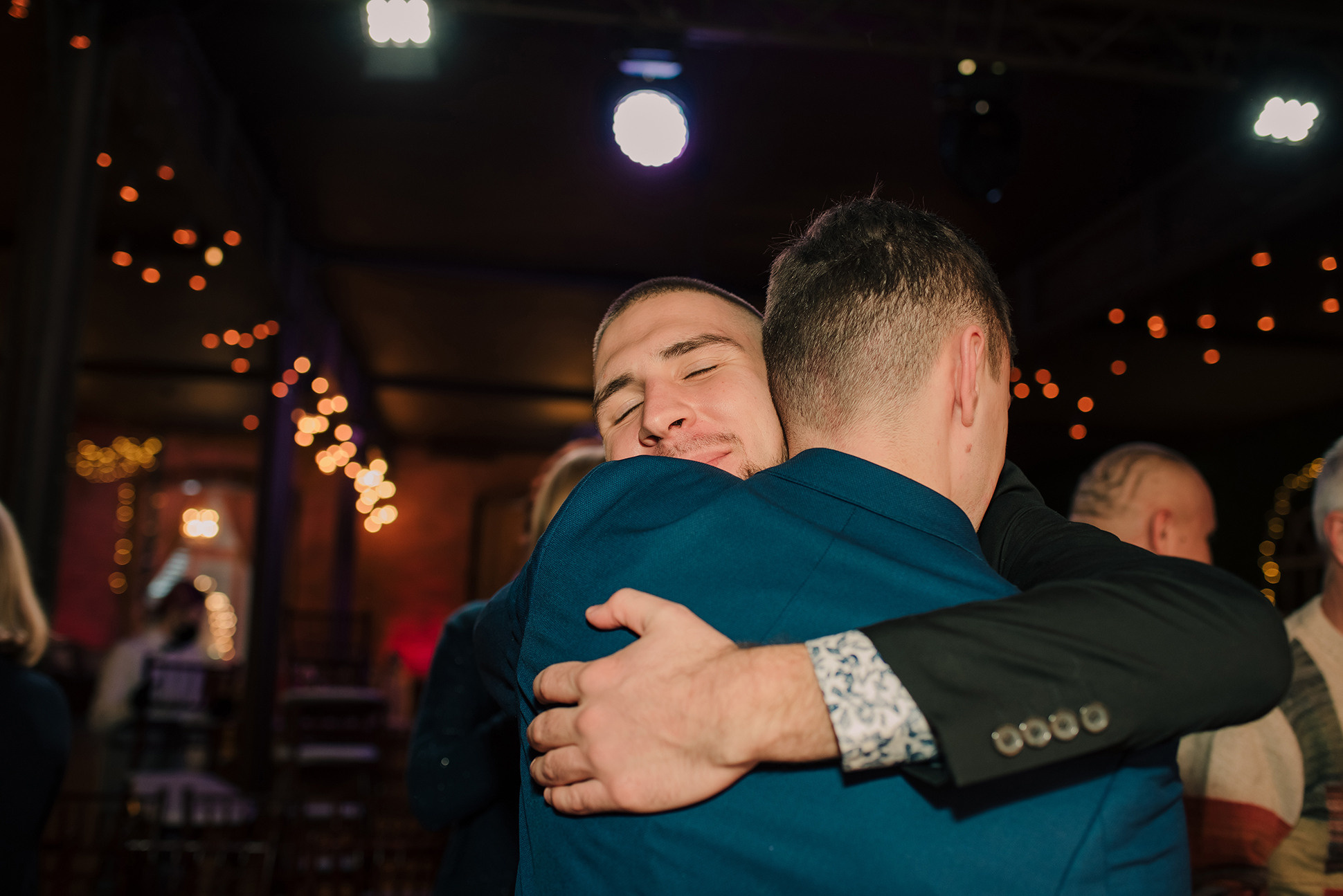 Саша и Леша. Вокзал для двоих. Семейный и Свадебный фотограф. Санкт-Петербург. Пушкин