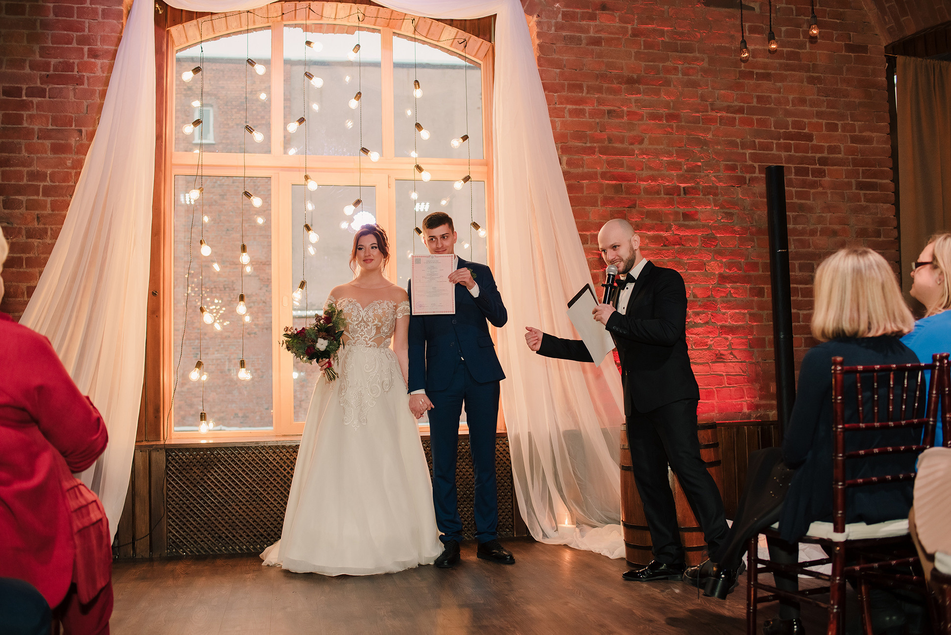 Саша и Леша. Вокзал для двоих. Семейный и Свадебный фотограф. Санкт-Петербург. Пушкин