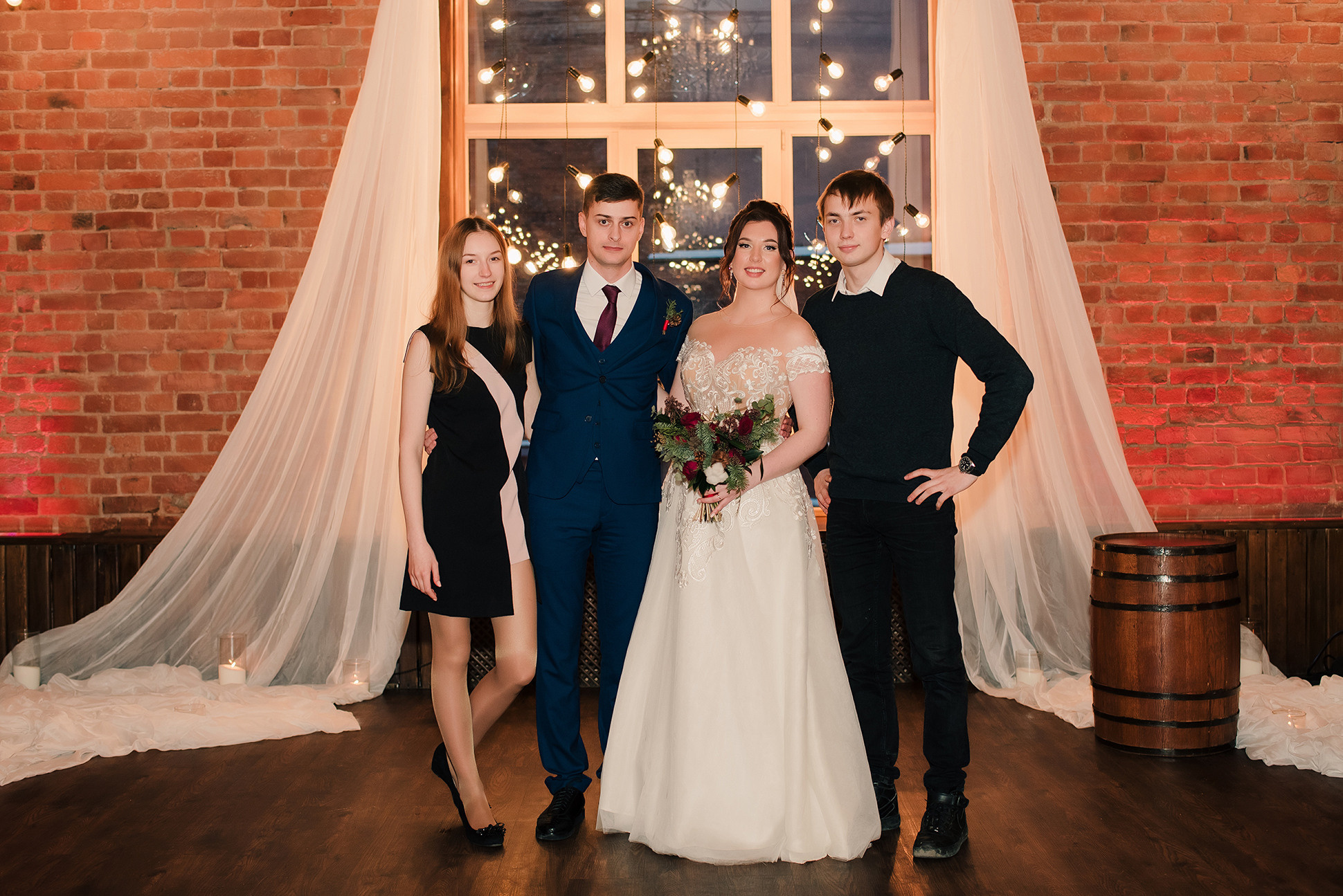 Саша и Леша. Вокзал для двоих. Семейный и Свадебный фотограф. Санкт-Петербург. Пушкин