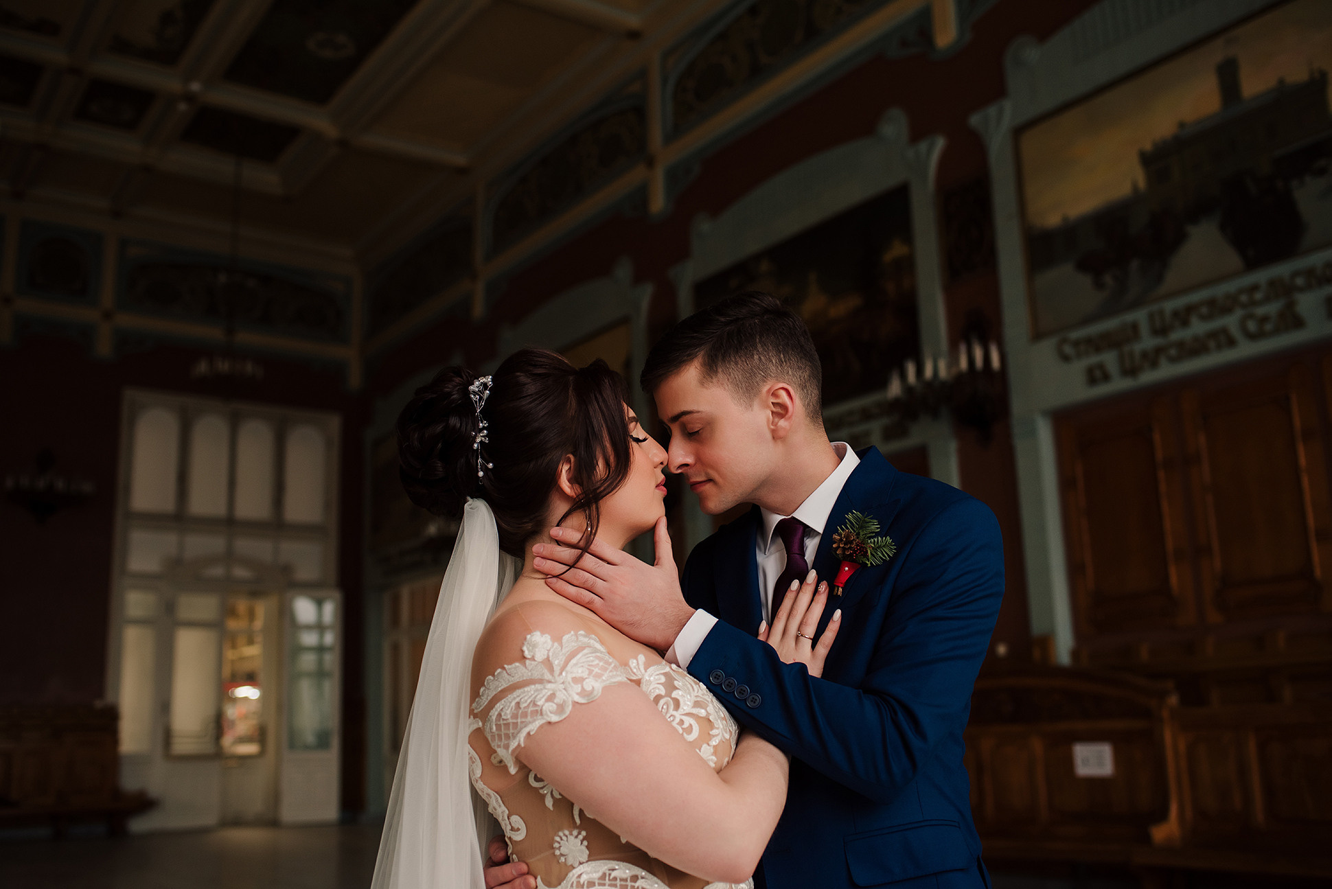 Саша и Леша. Вокзал для двоих. Семейный и Свадебный фотограф. Санкт-Петербург. Пушкин