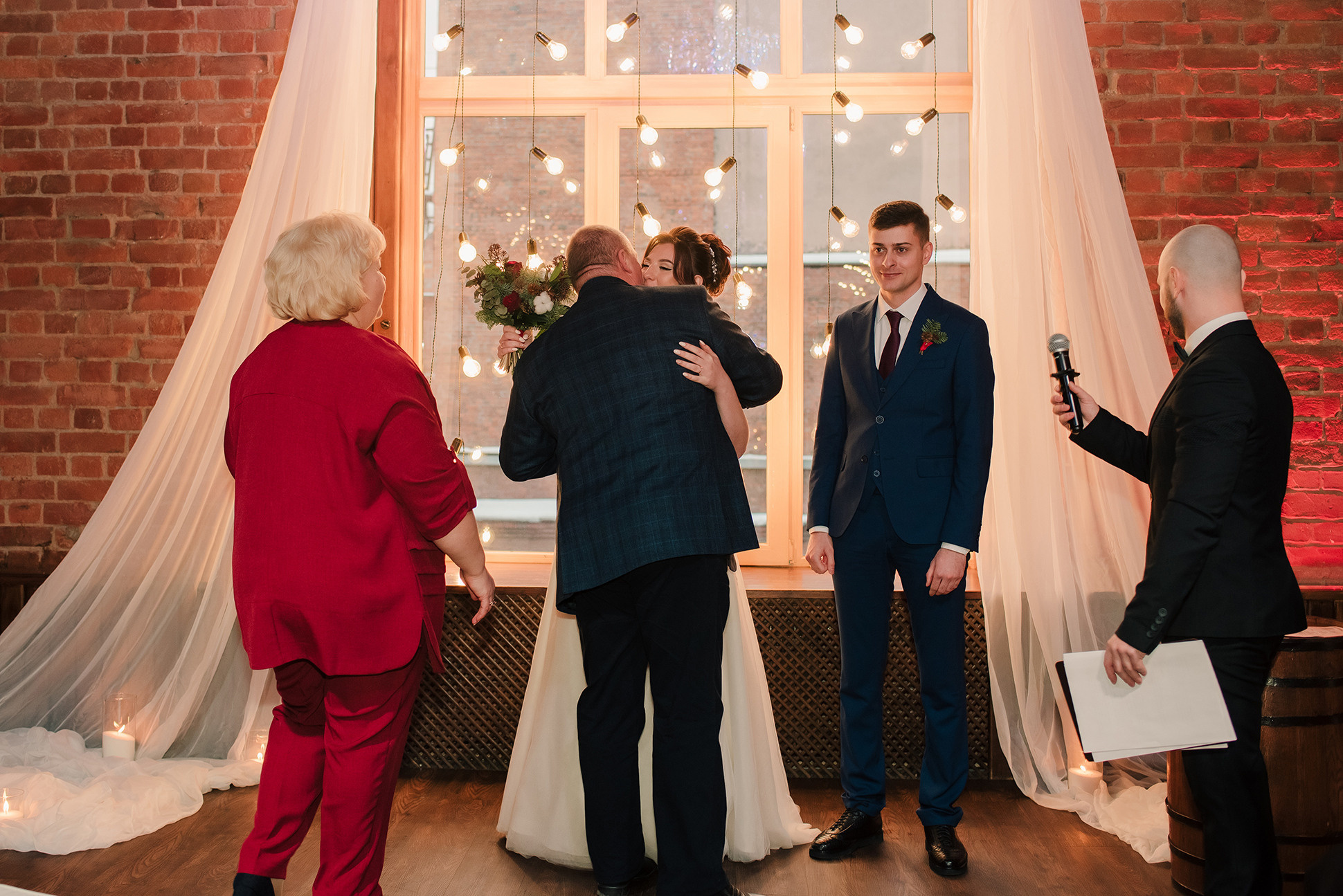 Саша и Леша. Вокзал для двоих. Семейный и Свадебный фотограф. Санкт-Петербург. Пушкин