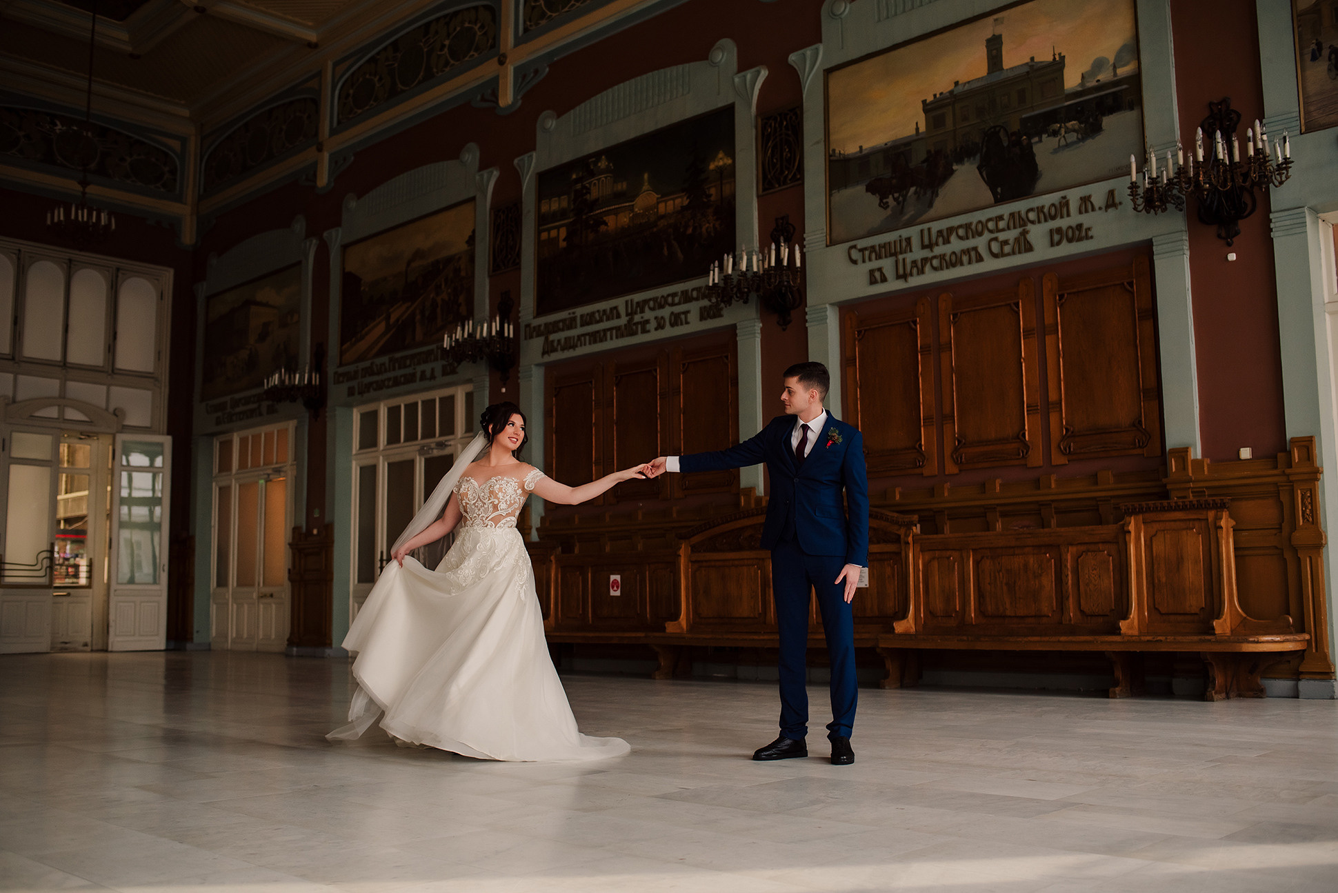 Саша и Леша. Вокзал для двоих. Семейный и Свадебный фотограф. Санкт-Петербург. Пушкин