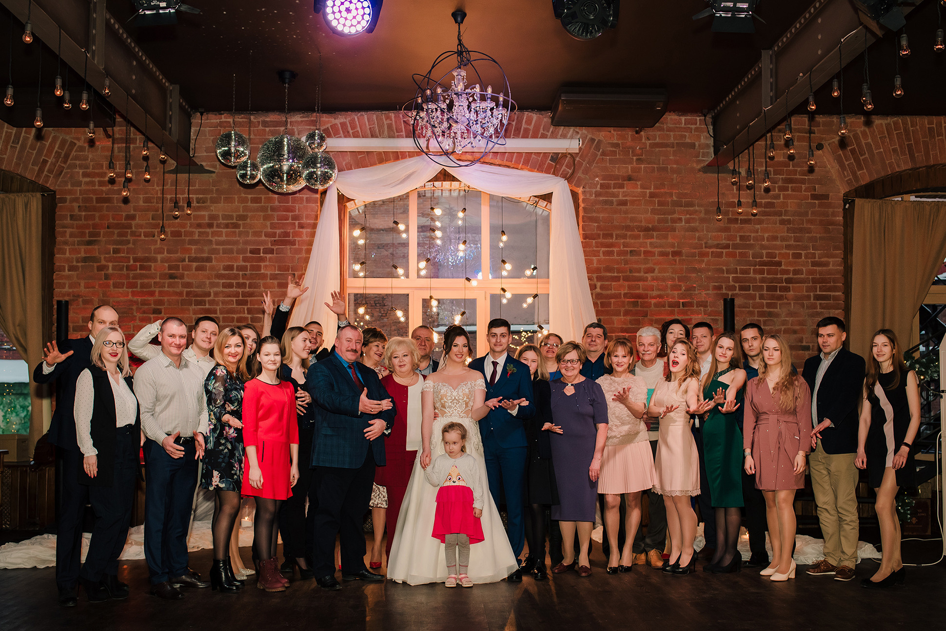 Саша и Леша. Вокзал для двоих. Семейный и Свадебный фотограф. Санкт-Петербург. Пушкин