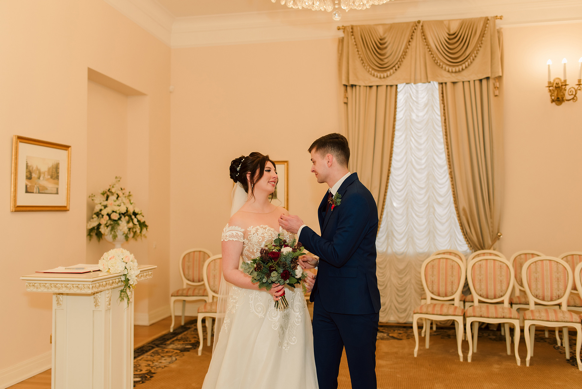 Саша и Леша. Вокзал для двоих. Семейный и Свадебный фотограф. Санкт-Петербург. Пушкин