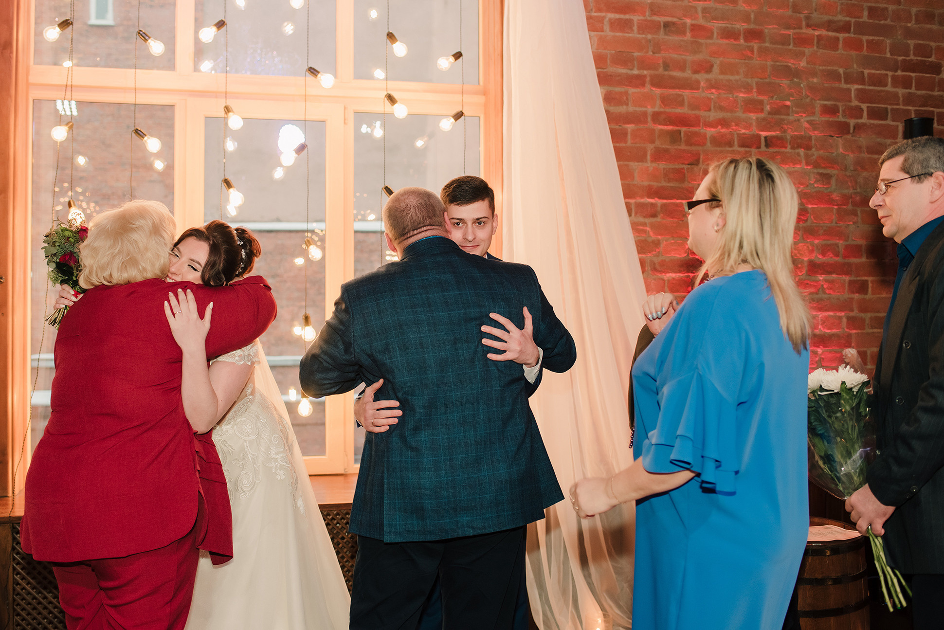 Саша и Леша. Вокзал для двоих. Семейный и Свадебный фотограф. Санкт-Петербург. Пушкин