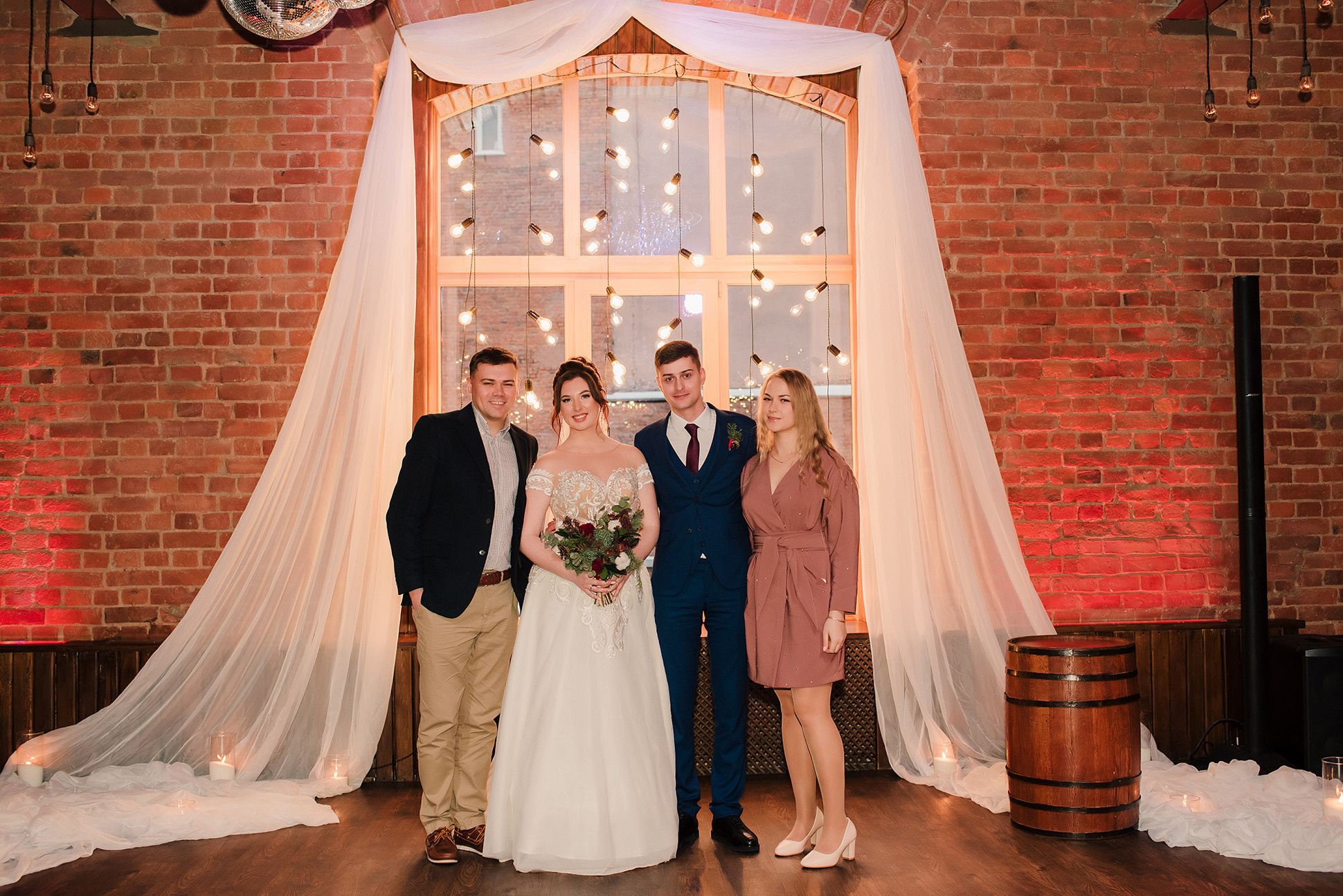 Саша и Леша. Вокзал для двоих. Семейный и Свадебный фотограф. Санкт-Петербург. Пушкин