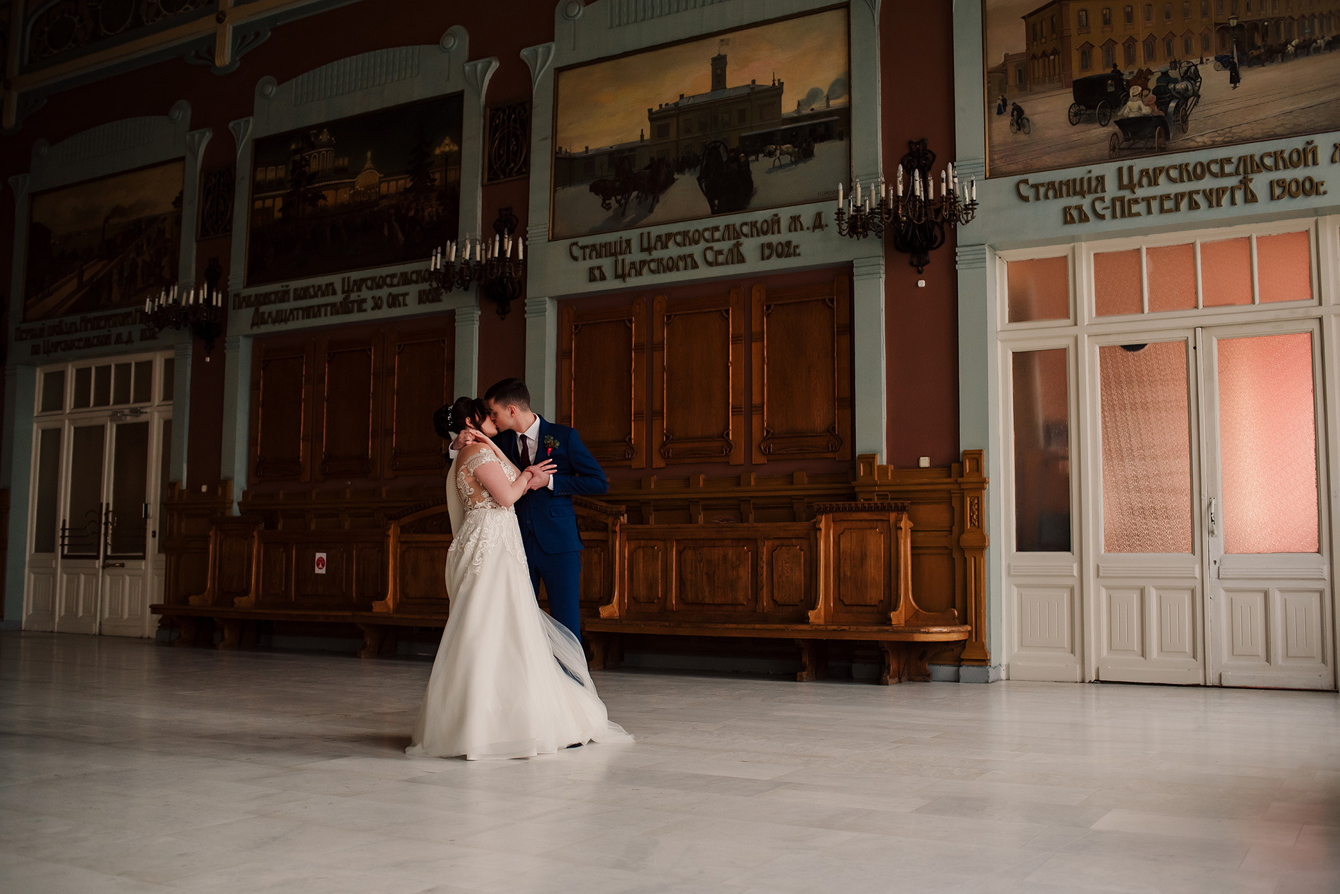 Саша и Леша. Вокзал для двоих. Семейный и Свадебный фотограф. Санкт-Петербург. Пушкин