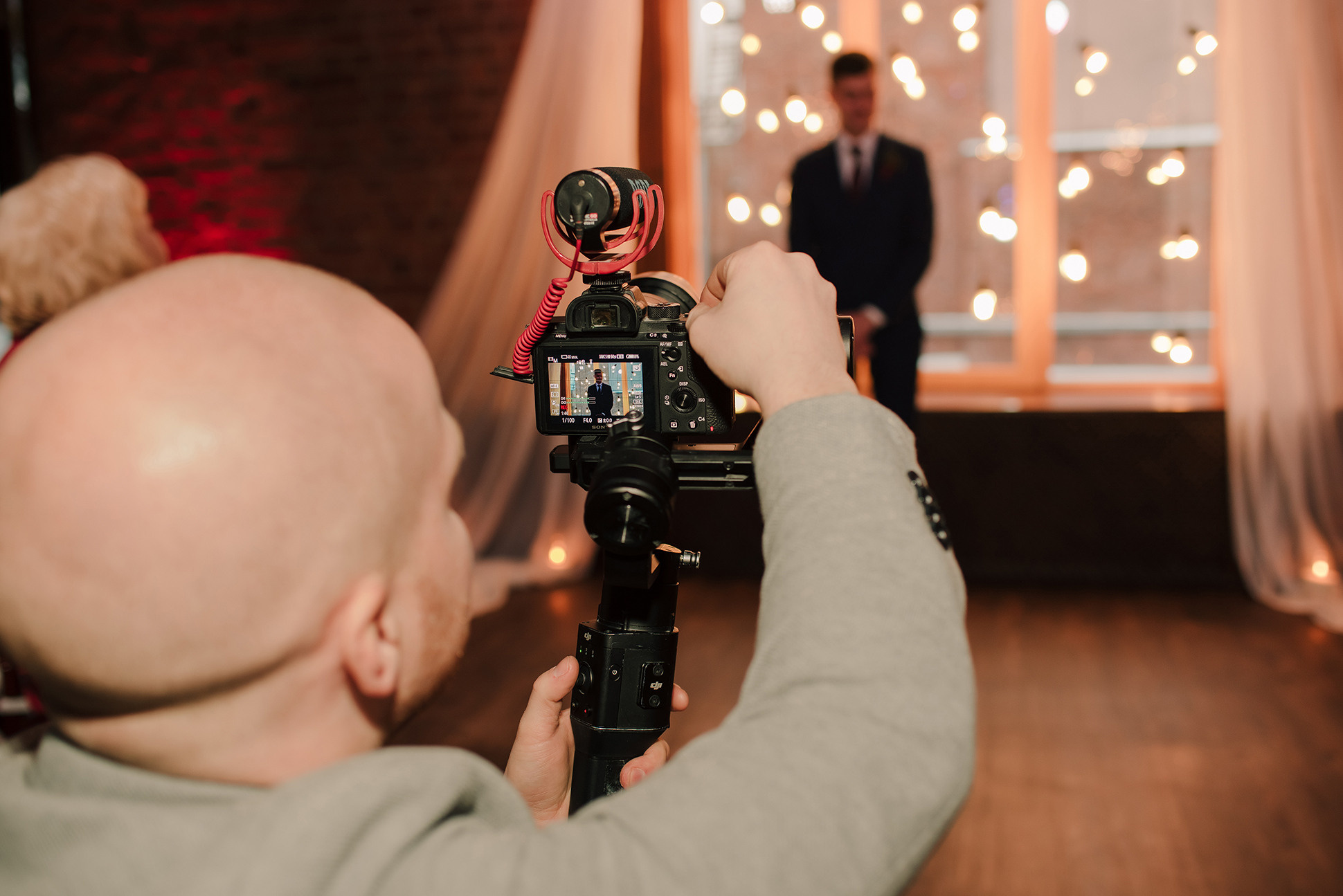 Саша и Леша. Вокзал для двоих. Семейный и Свадебный фотограф. Санкт-Петербург. Пушкин