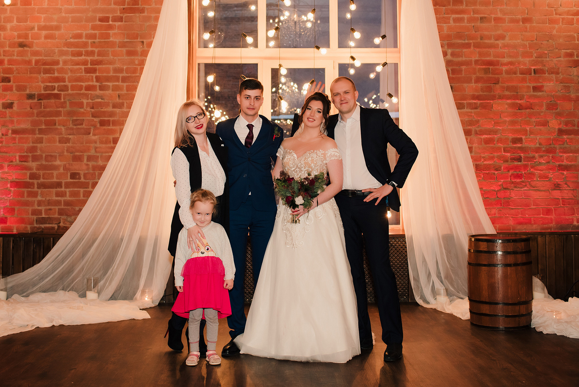 Саша и Леша. Вокзал для двоих. Семейный и Свадебный фотограф. Санкт-Петербург. Пушкин