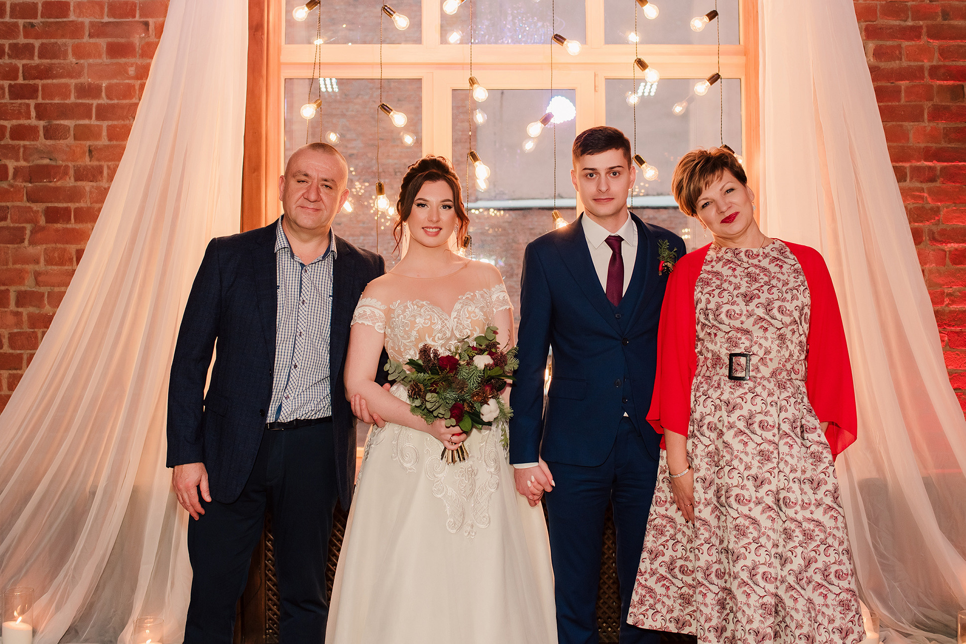 Саша и Леша. Вокзал для двоих. Семейный и Свадебный фотограф. Санкт-Петербург. Пушкин