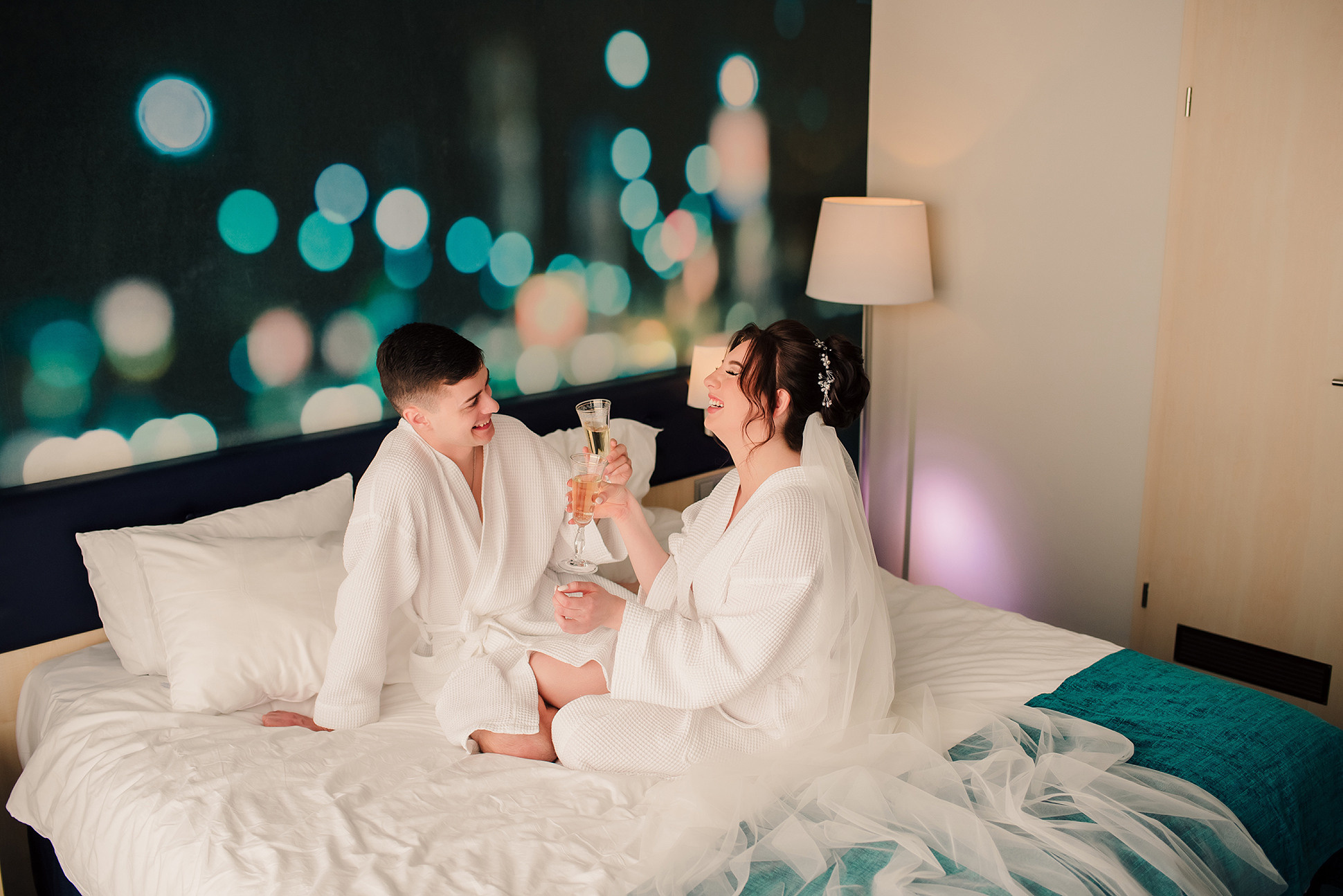 Саша и Леша. Вокзал для двоих. Семейный и Свадебный фотограф. Санкт-Петербург. Пушкин