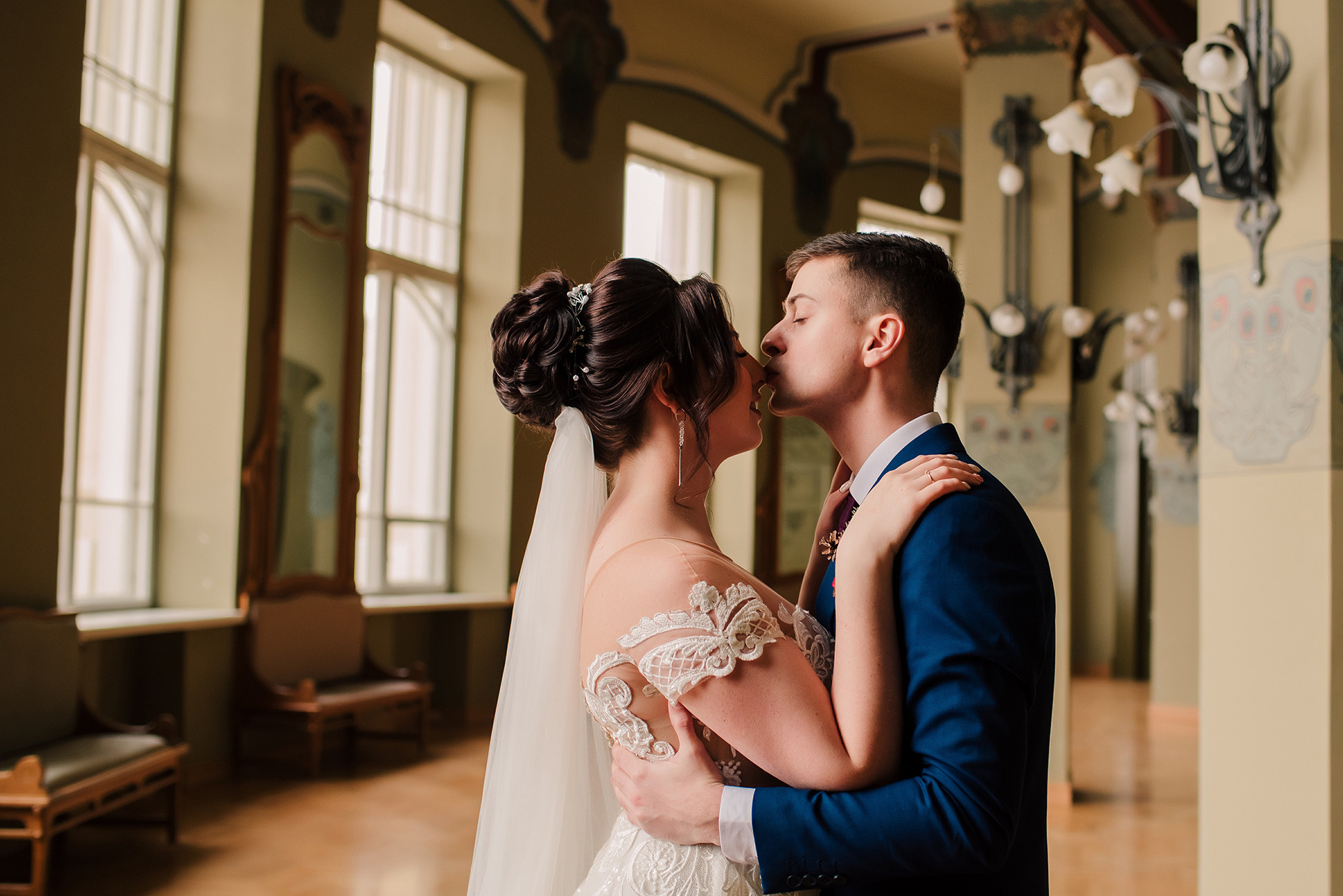 Саша и Леша. Вокзал для двоих. Семейный и Свадебный фотограф. Санкт-Петербург. Пушкин