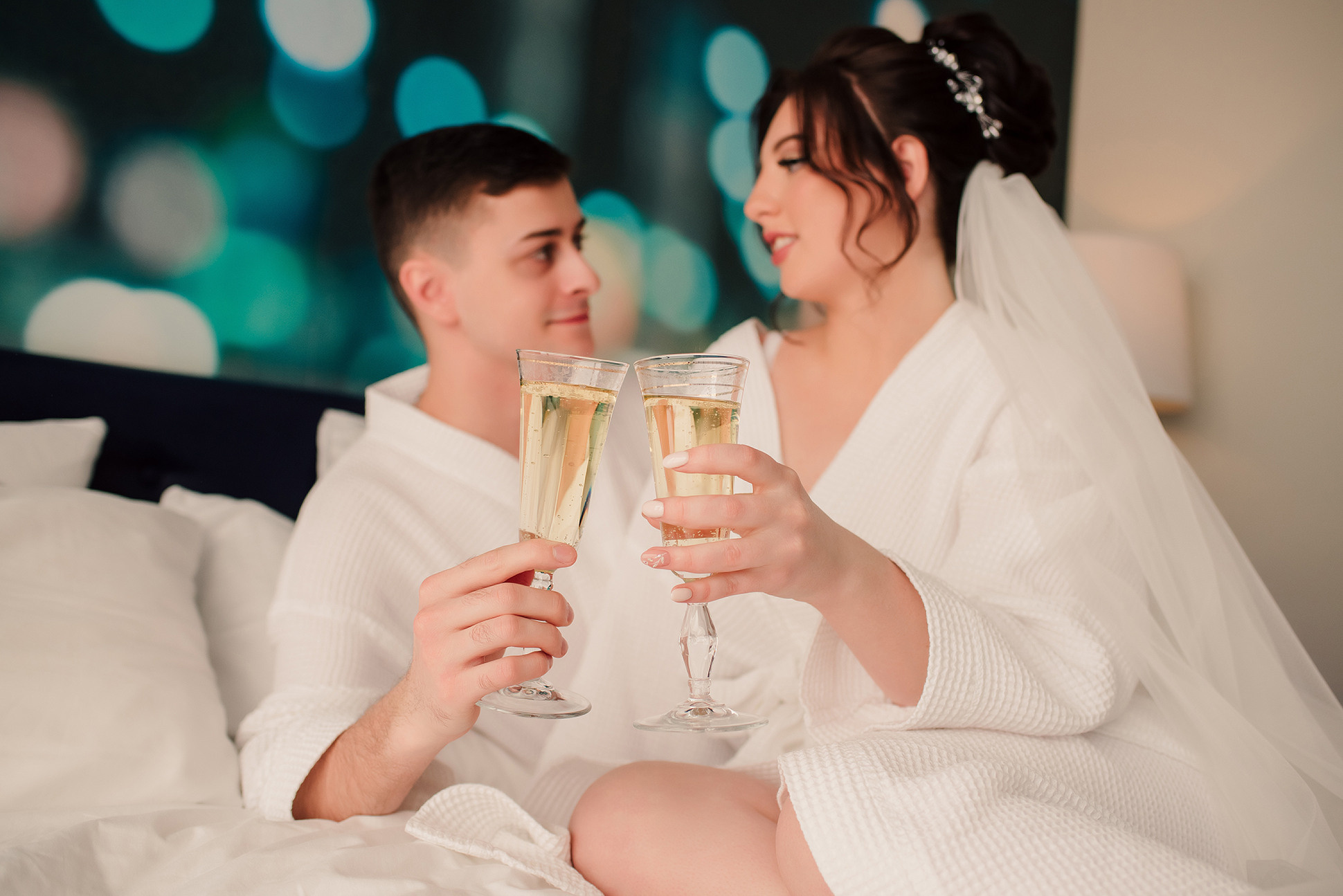 Саша и Леша. Вокзал для двоих. Семейный и Свадебный фотограф. Санкт-Петербург. Пушкин