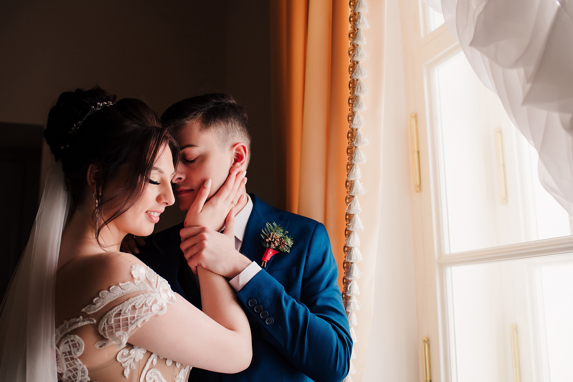 Саша и Леша. Вокзал для двоих. Семейный и Свадебный фотограф. Санкт-Петербург. Пушкин