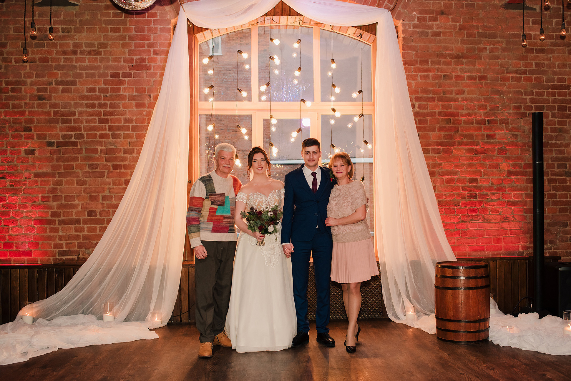 Саша и Леша. Вокзал для двоих. Семейный и Свадебный фотограф. Санкт-Петербург. Пушкин