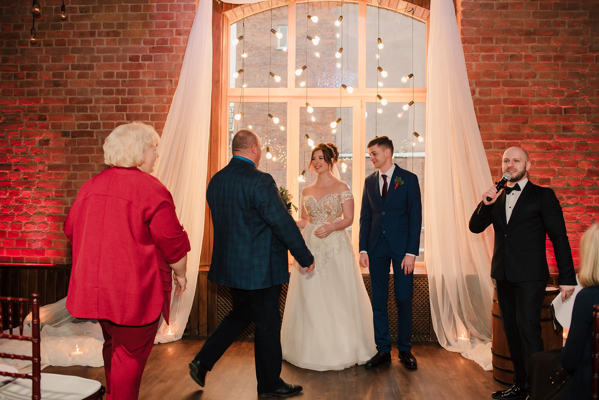 Саша и Леша. Вокзал для двоих. Семейный и Свадебный фотограф. Санкт-Петербург. Пушкин