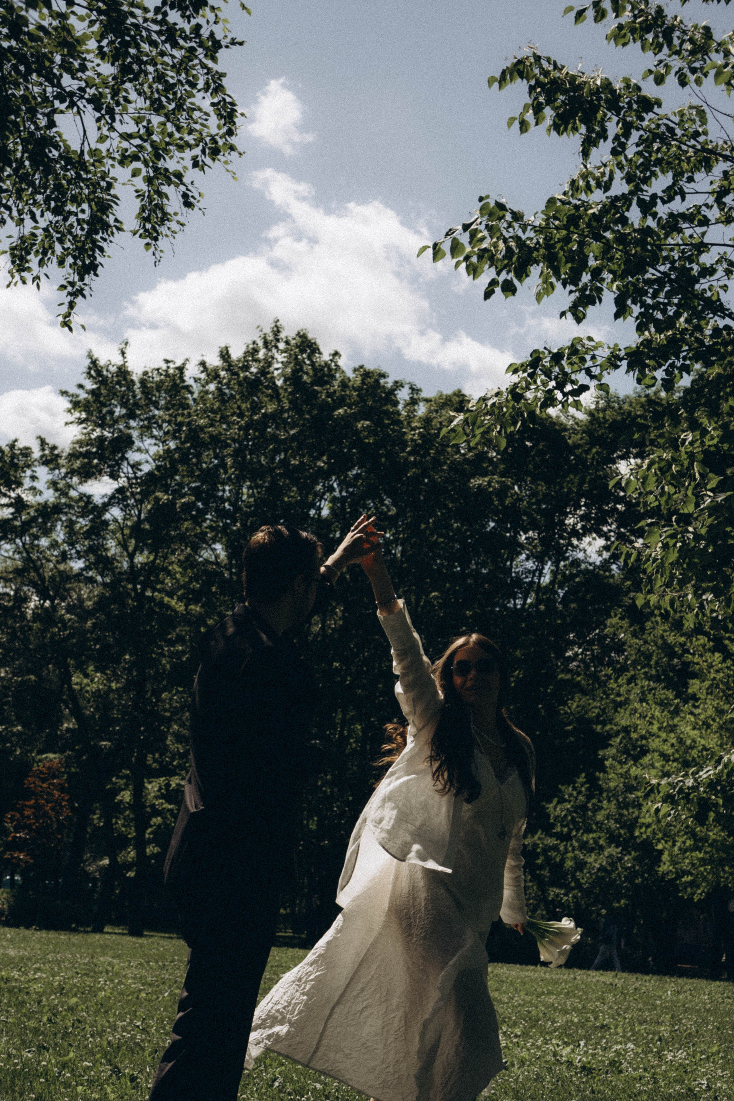 СВАДЕБНАЯ СЬЕМКА В ПАРКЕ ПОБЕДЫ И ПРОГУЛКА ПО МОСКОВСКОМУ ПРОСПЕКТУ. Профессиональный фотограф, Санкт-Петербург — Виктория Богомолова