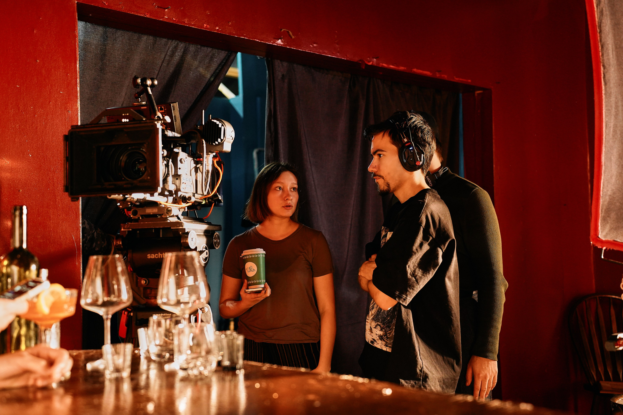 БЭКИ со съемок. Фотограф