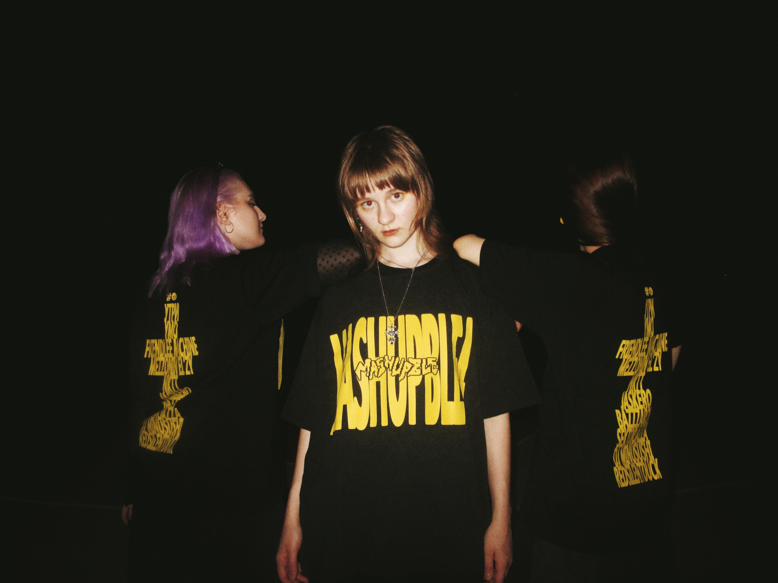 Съемка мерча MASHUPBLE. Концертный и портретный фотограф в Москве Соня Спросонья