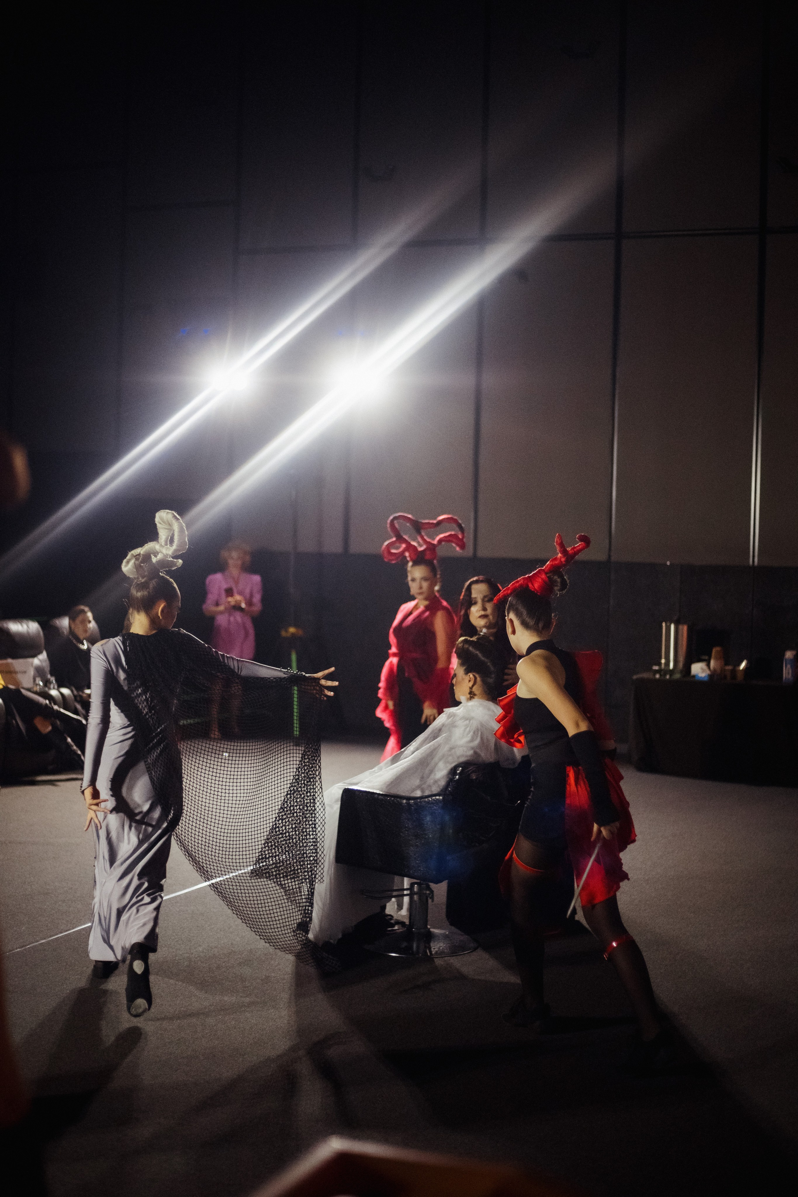 ФЭШН КОНФА. СВОИ. ФОТООТЧЕТЫ-СОБЫТИЯ-МЕСТА