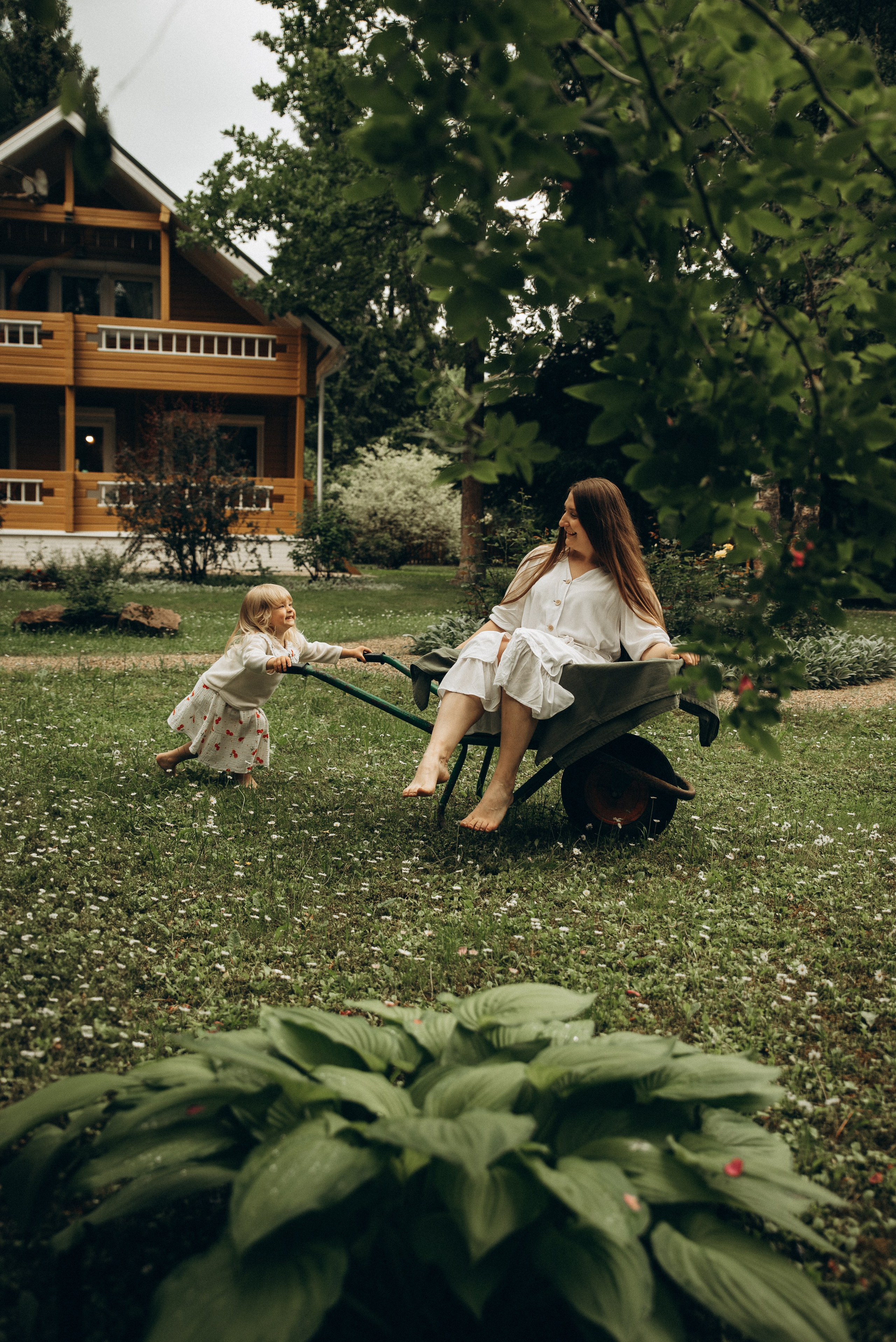 Ангелина и Есения. Семейный фотограф в Москве Дарья Пузикова