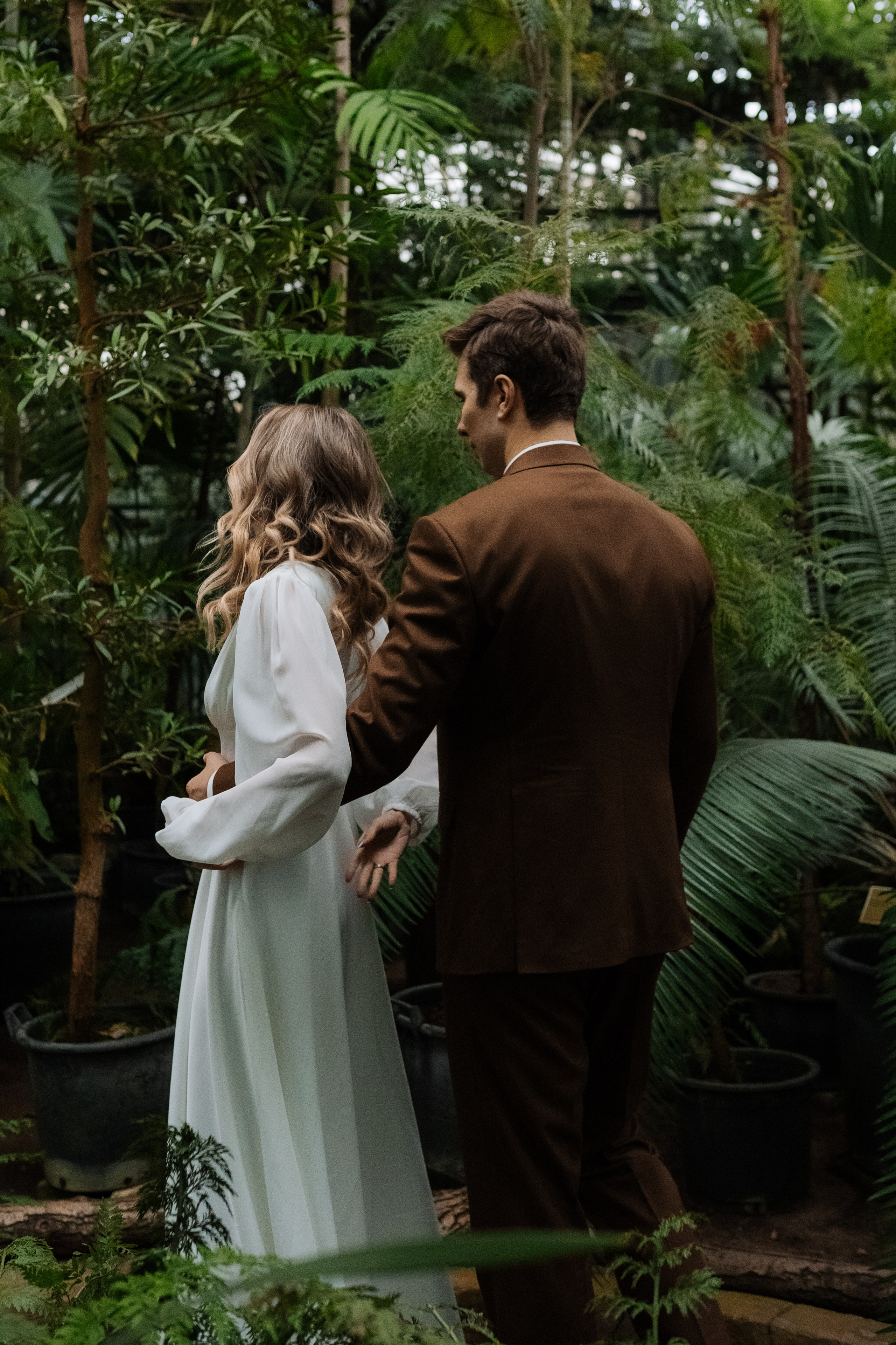 Свадебная фотосессия в оранжерее, Москва. Свадебный фотограф в Москве Анна Полушина