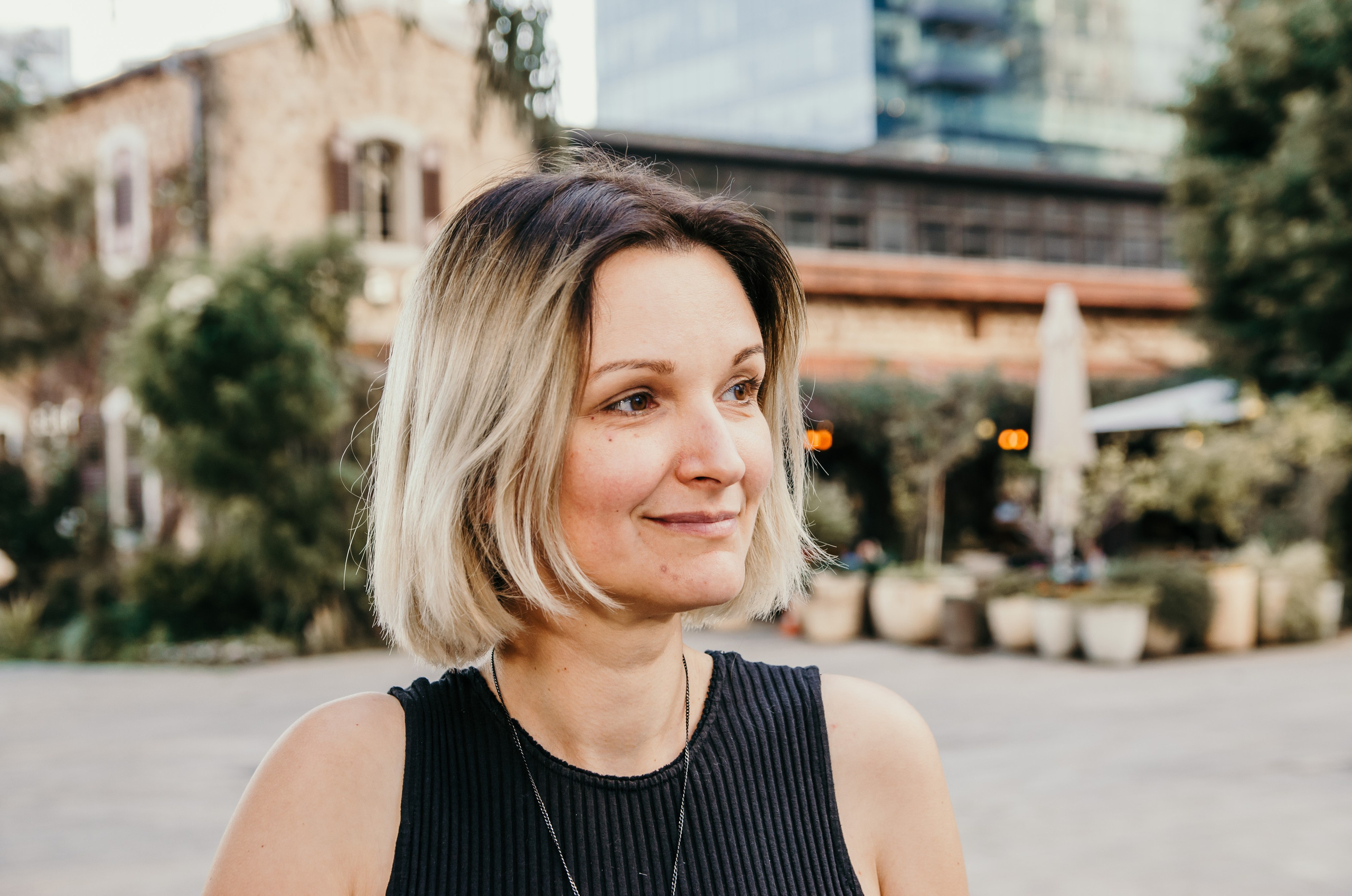 Maria. Sarona. Maria Tvilla