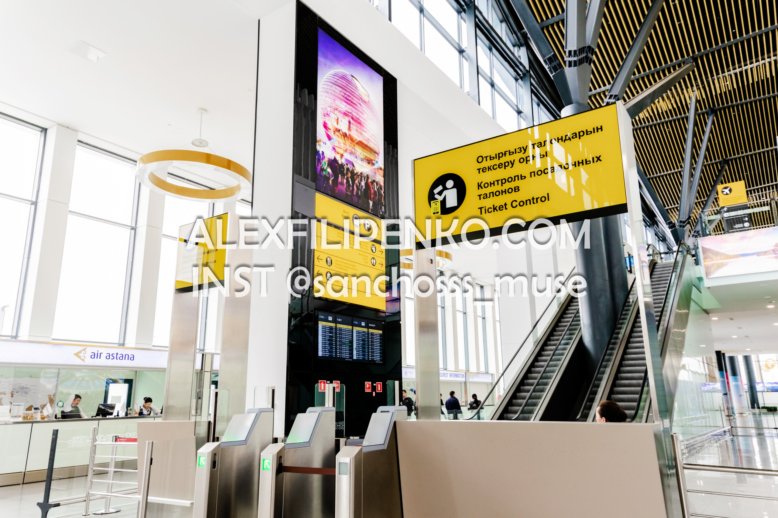 Фотосъемка для рекламного оператора MYD Production в Аэропорту Астаны. Фотограф интерьера недвижимости и архитектуры в Астане