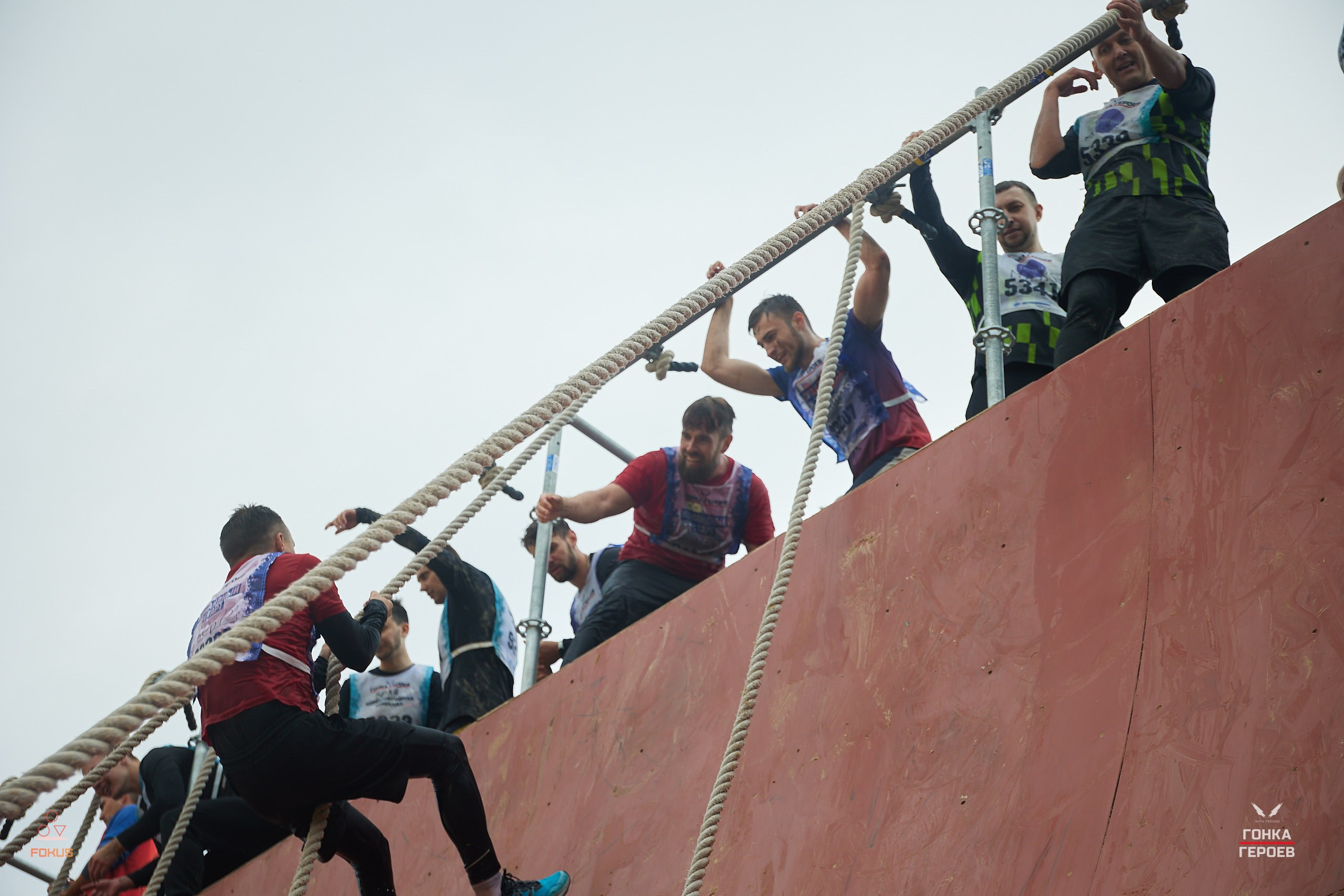 Репортаж с гонки героев 2025 год Мулино. Спортивный фотограф Некрасов Денис