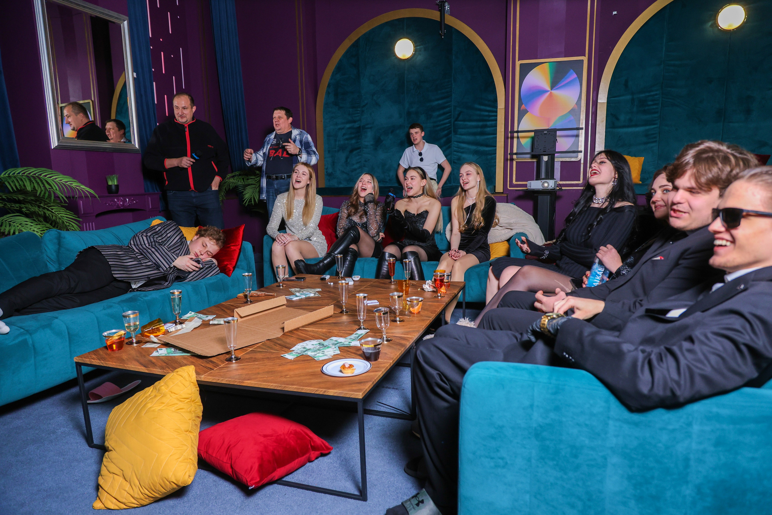 Вечеринка в стиле «Золотая молодежь». Фото и видеосъёмка бизнес-мероприятий под ключ в Москве и МО — Akhmedov Team