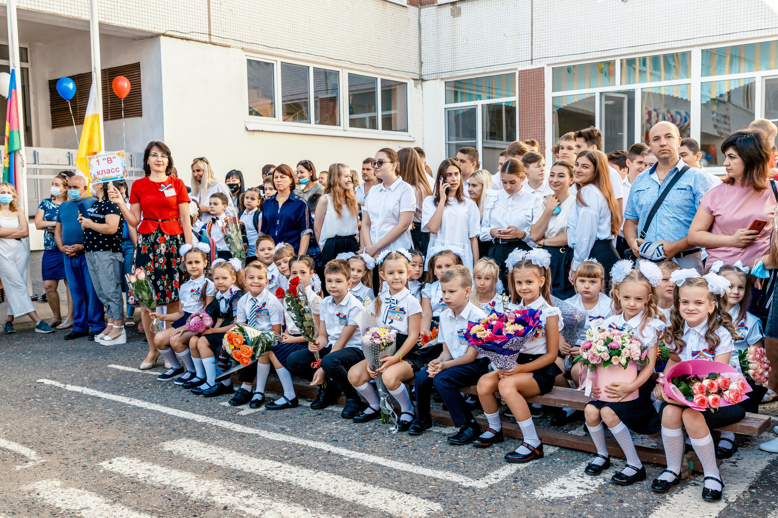 ПЕРВЫЙ ЗВОНОК. Марина Ушакова. Фотограф. Выпускные альбомы. г. Краснодар