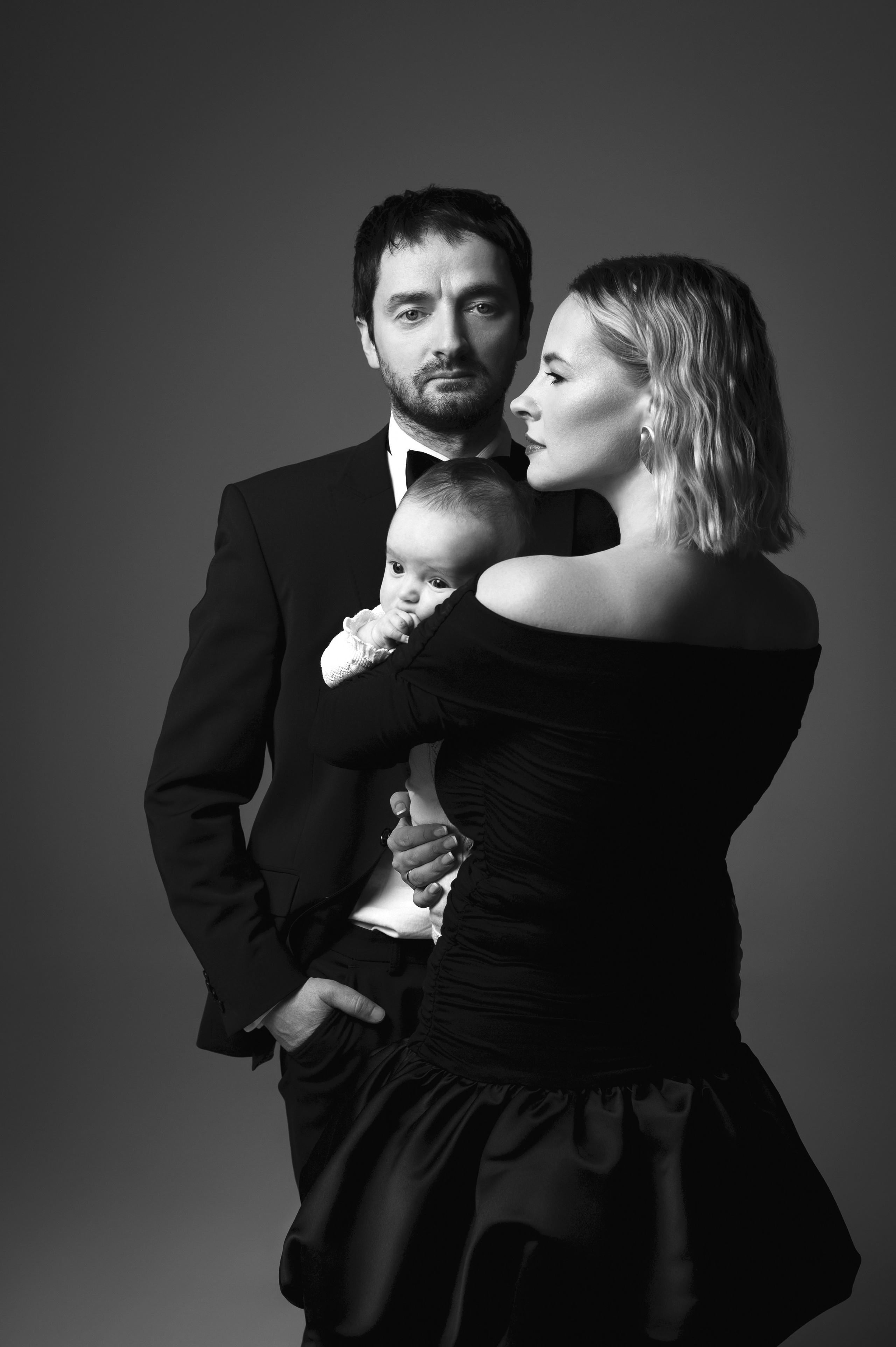 Семейная портретная студийная съемка. НЬЮБОРН ФОТОСЕССИИ, БЕРЕМЕННОСТЬ, ПОРТРЕТНЫЕ СЕМЕЙНЫЕ ФОТОСЕССИИ  Ногинск Москва ОЛЬГА ВОГЕЛЬ