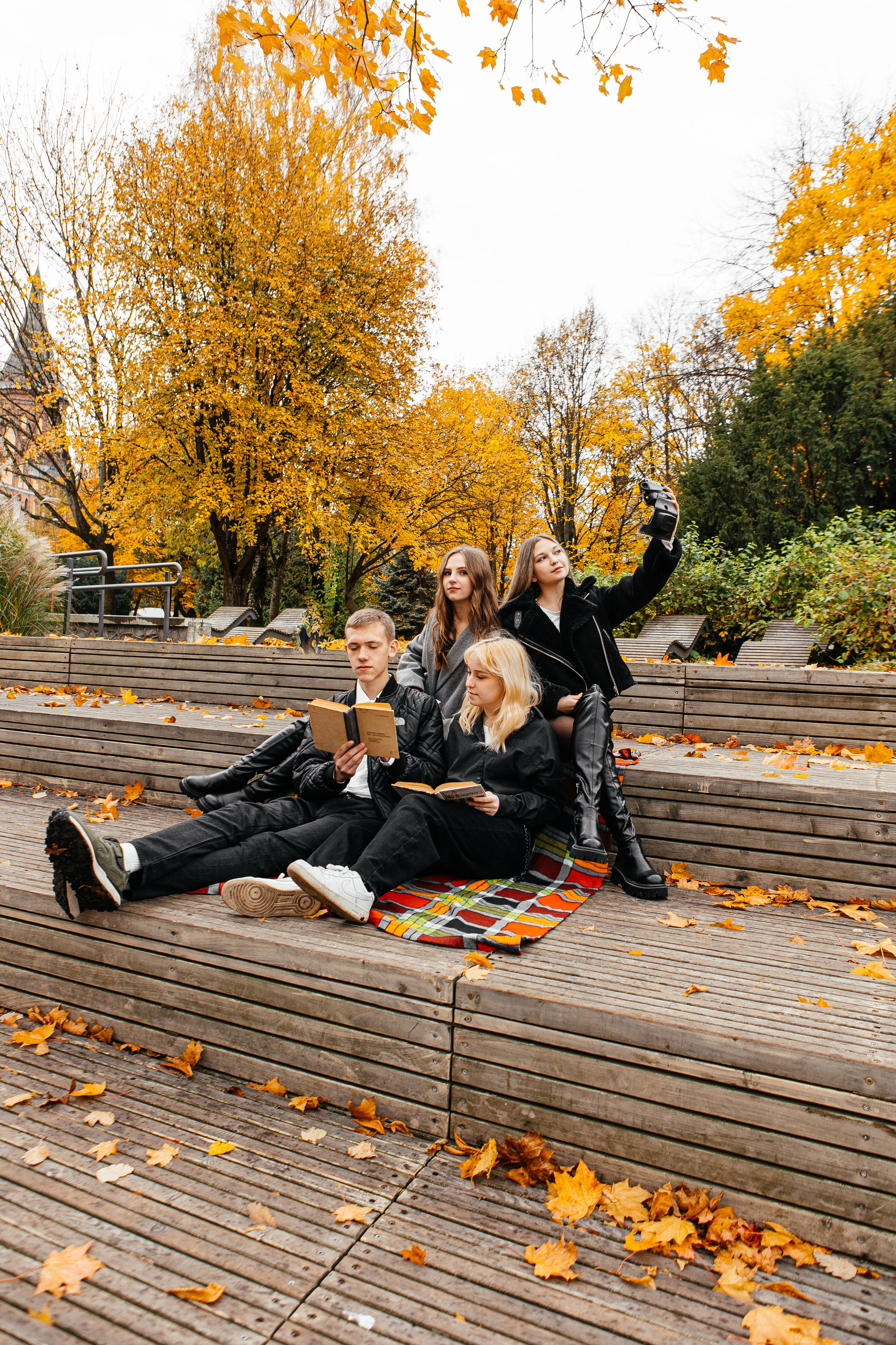 11 класс. LiveBook39 — студия выпускных альбомов Светланы Микишаниной в Калининграде