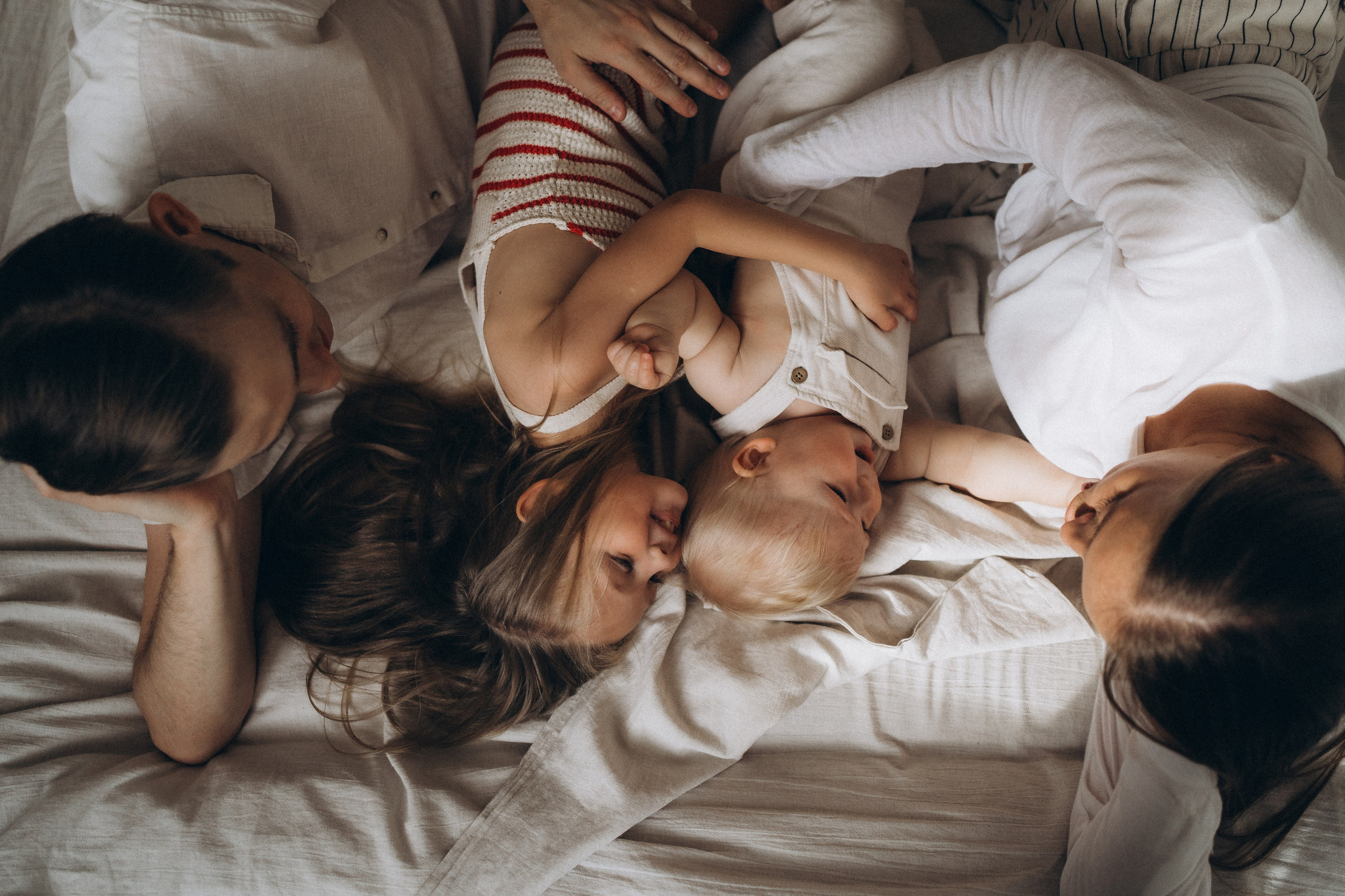 Улыбчивый малыш, Артему 1 годик