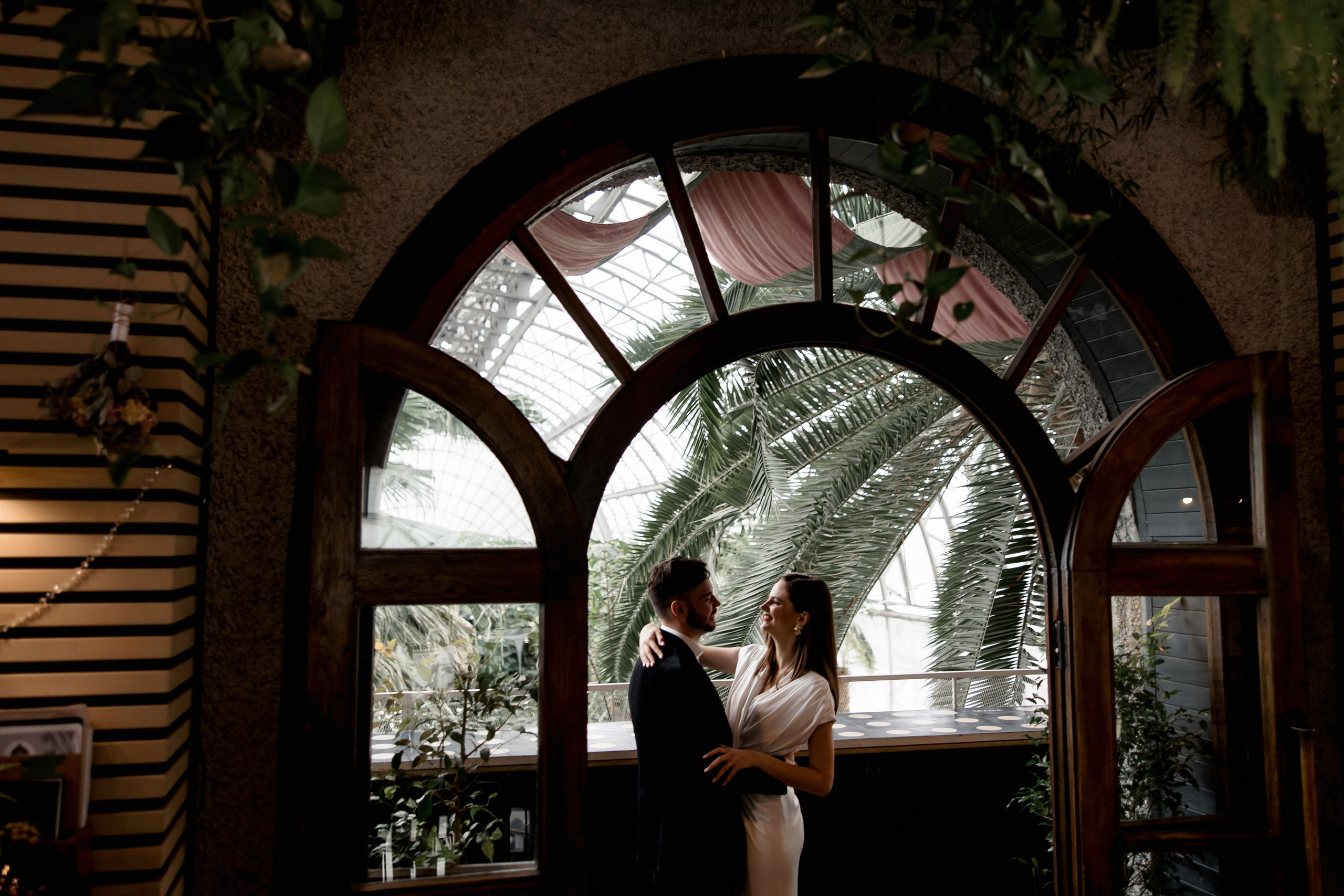 Оранжерея Таврического сада. Свадебный фотограф Москва