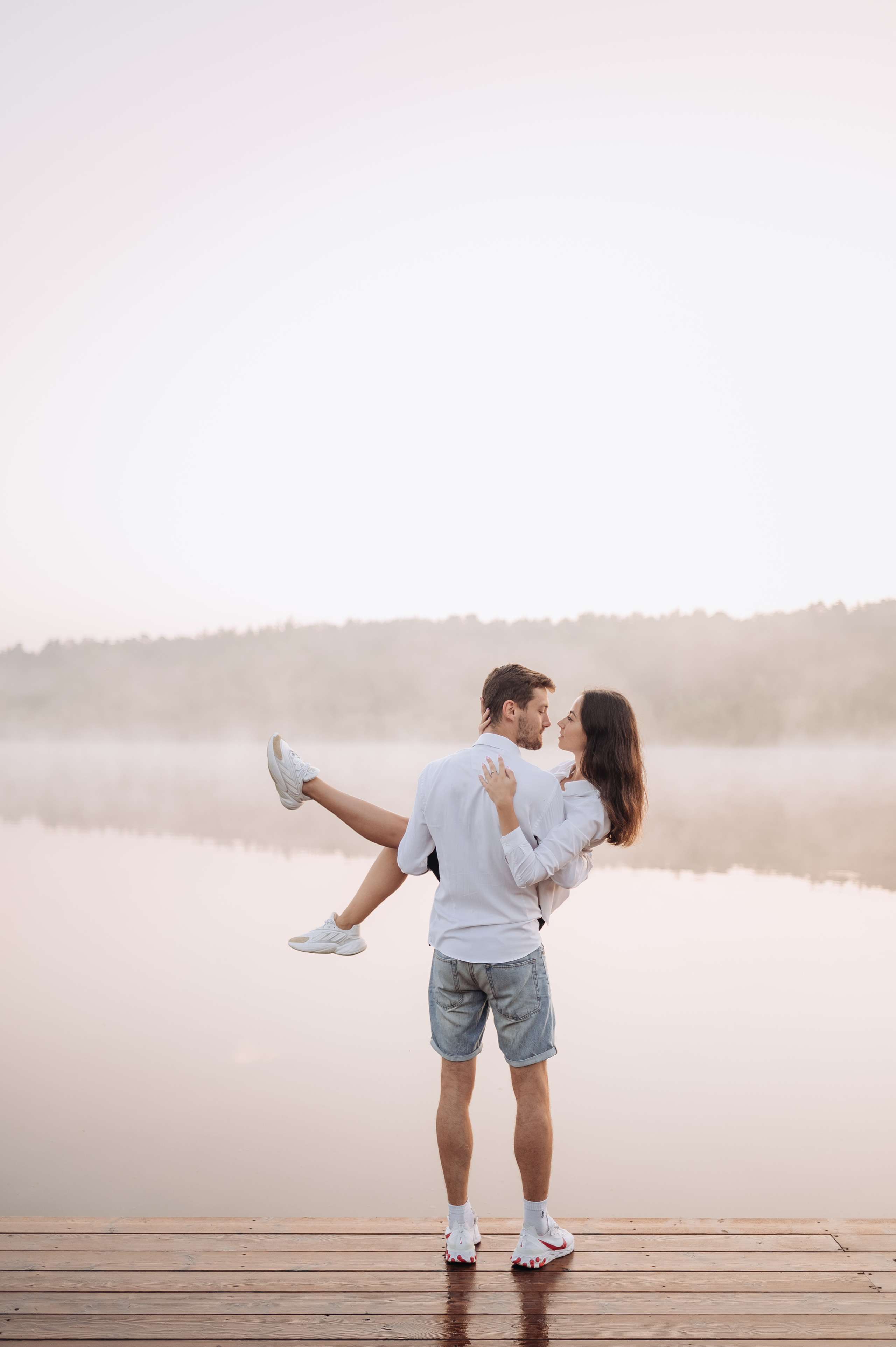 Love story Олега и Тани на озере. Фотограф в Москве и Московской области Таня Яблочкина