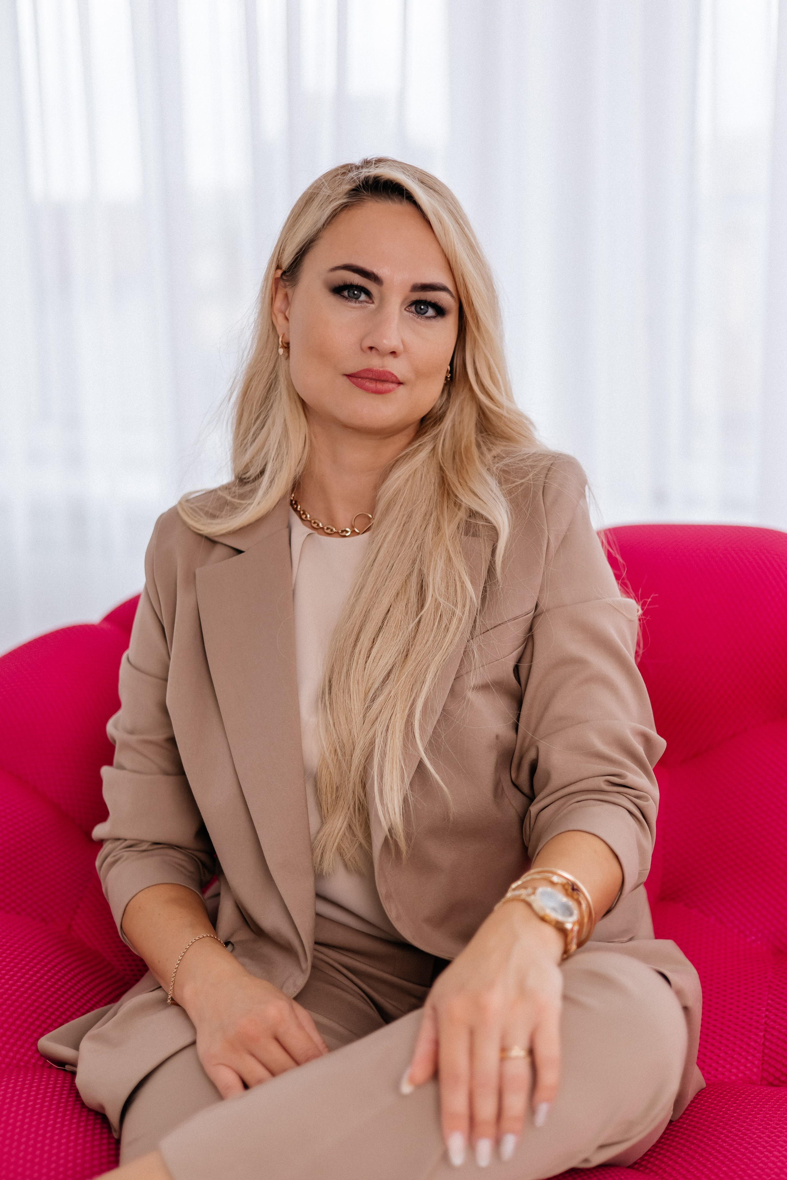 Мастера по наращиванию волос. Светлана Ванцлав — фотограф Минск, Беларусь