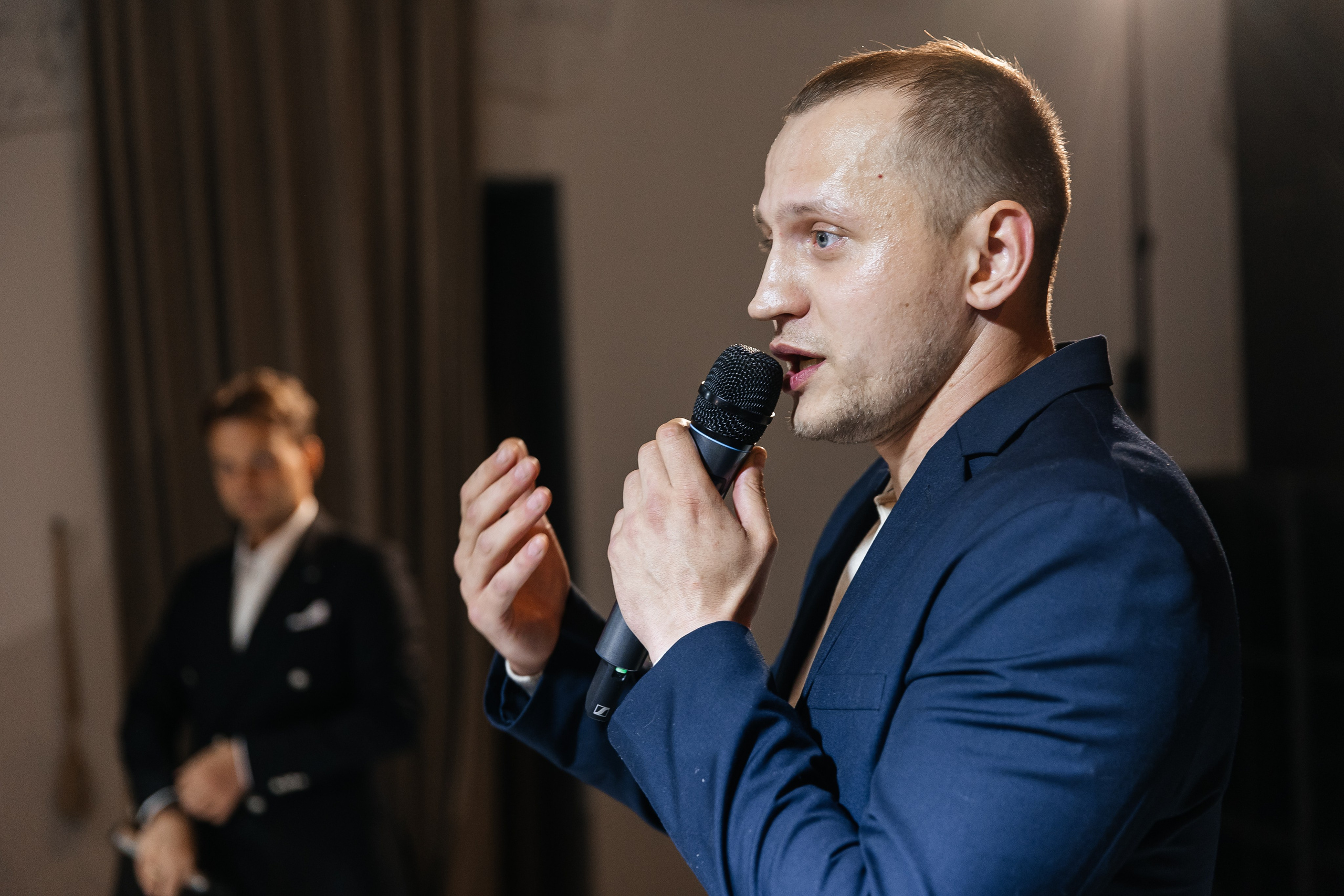 2023-06-23 Выпускной МБОУ СОШ № 10. Фотограф в Красноярске