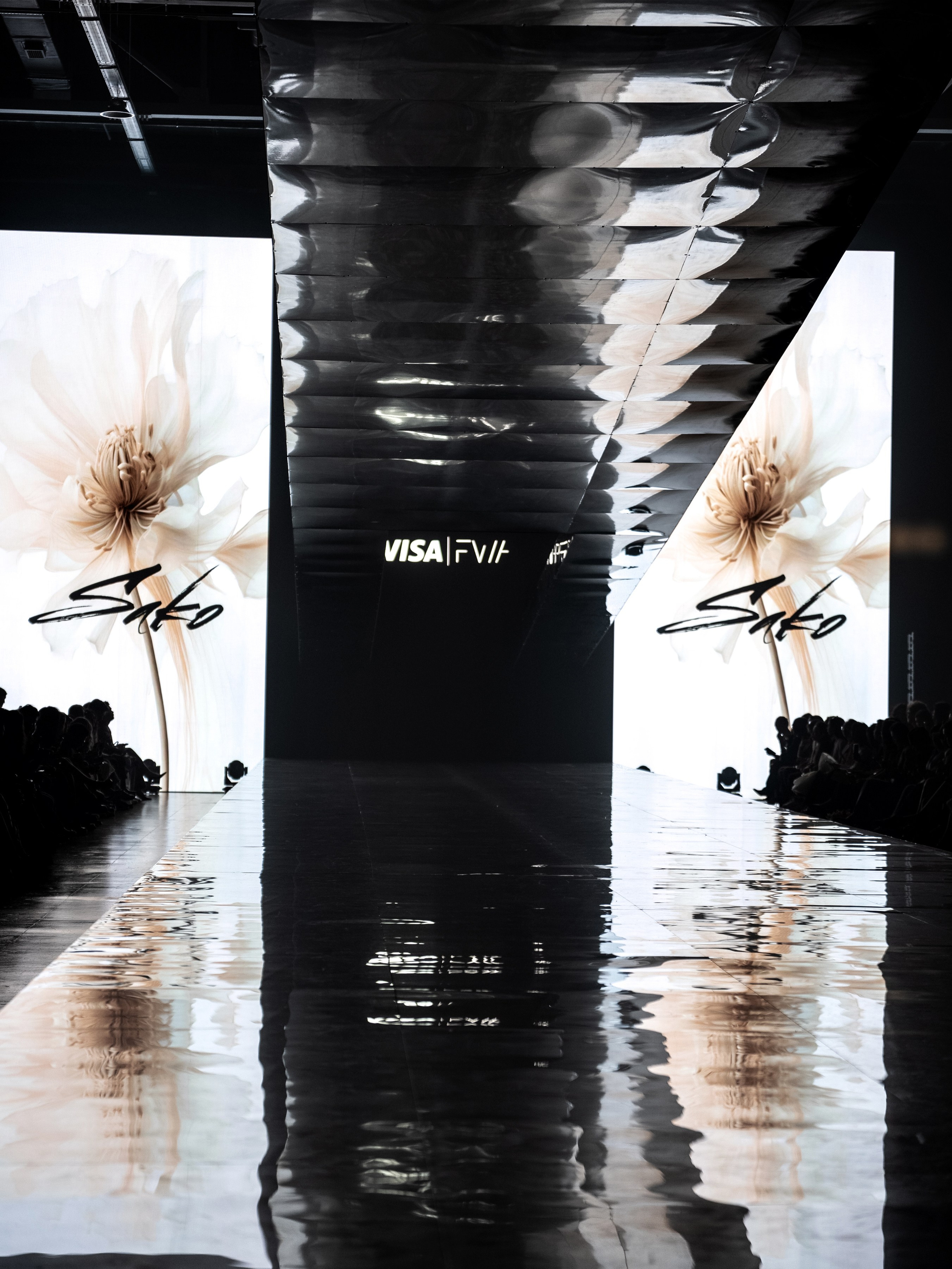 Visa Fashion Week Sako. Сайт Алматинского НЮ АРТ, будуар и фэшн фотографа Дениса Карпенко