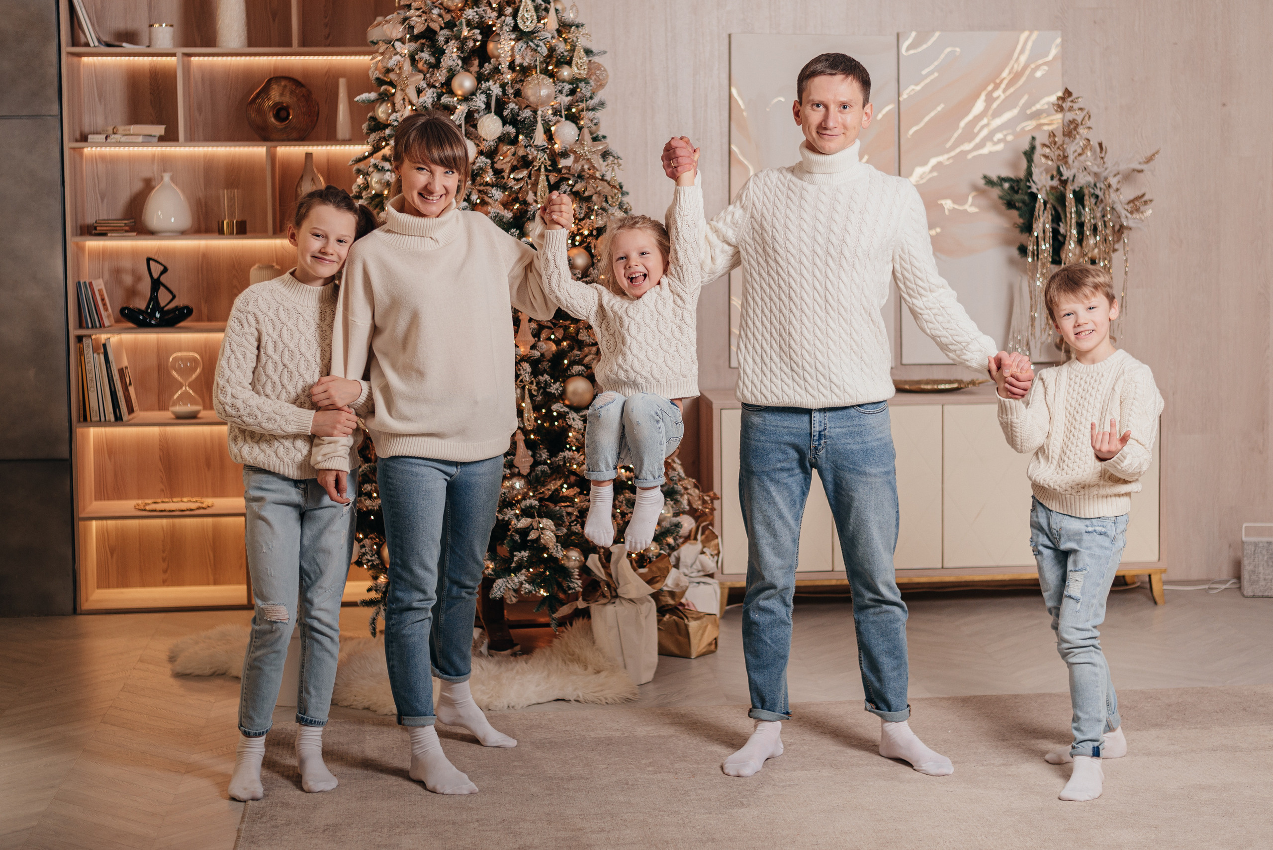 Семенйная фотосессия в студии. Фотограф Москва