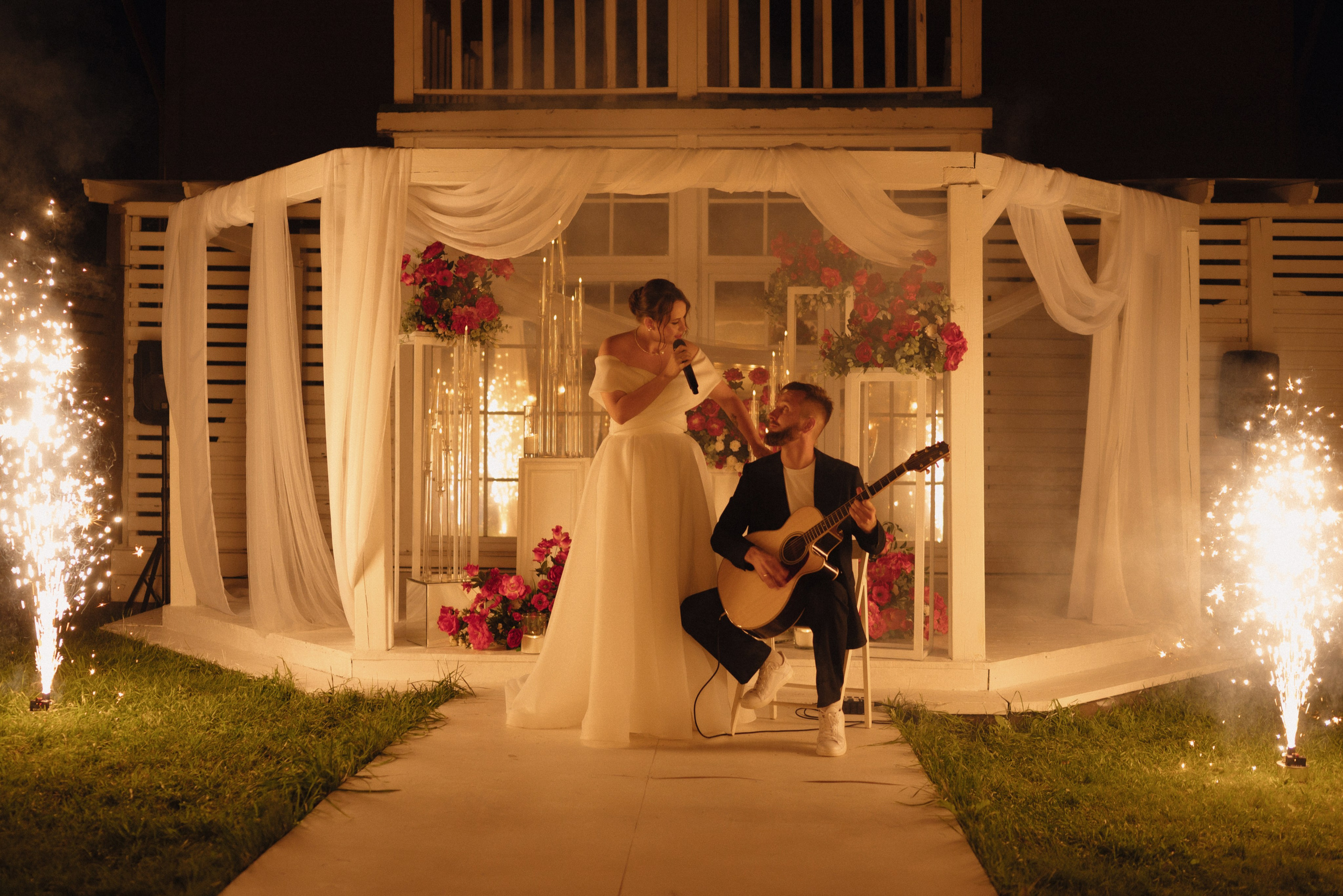 Виталий и Элизабета. Свадебный фотограф Надежда Долгова