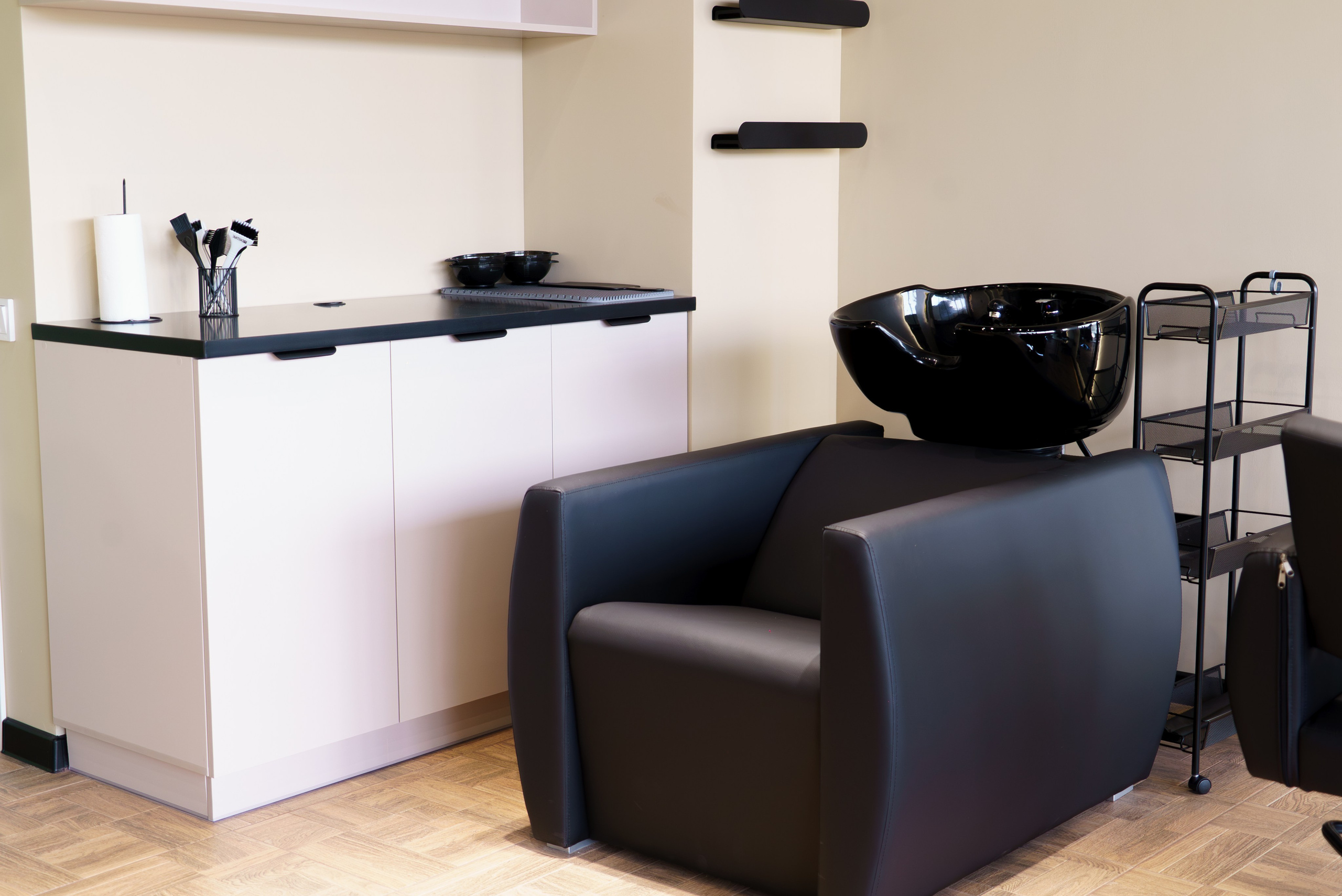 Профессиональная интерьерная фото и видео съемка студий красоты Яркая интерьерная фотосъемка для бьюти-коворкинга и студий. Шедевры для Вас! Фотограф и Видеограф в Краснодаре Пахиев Руслан